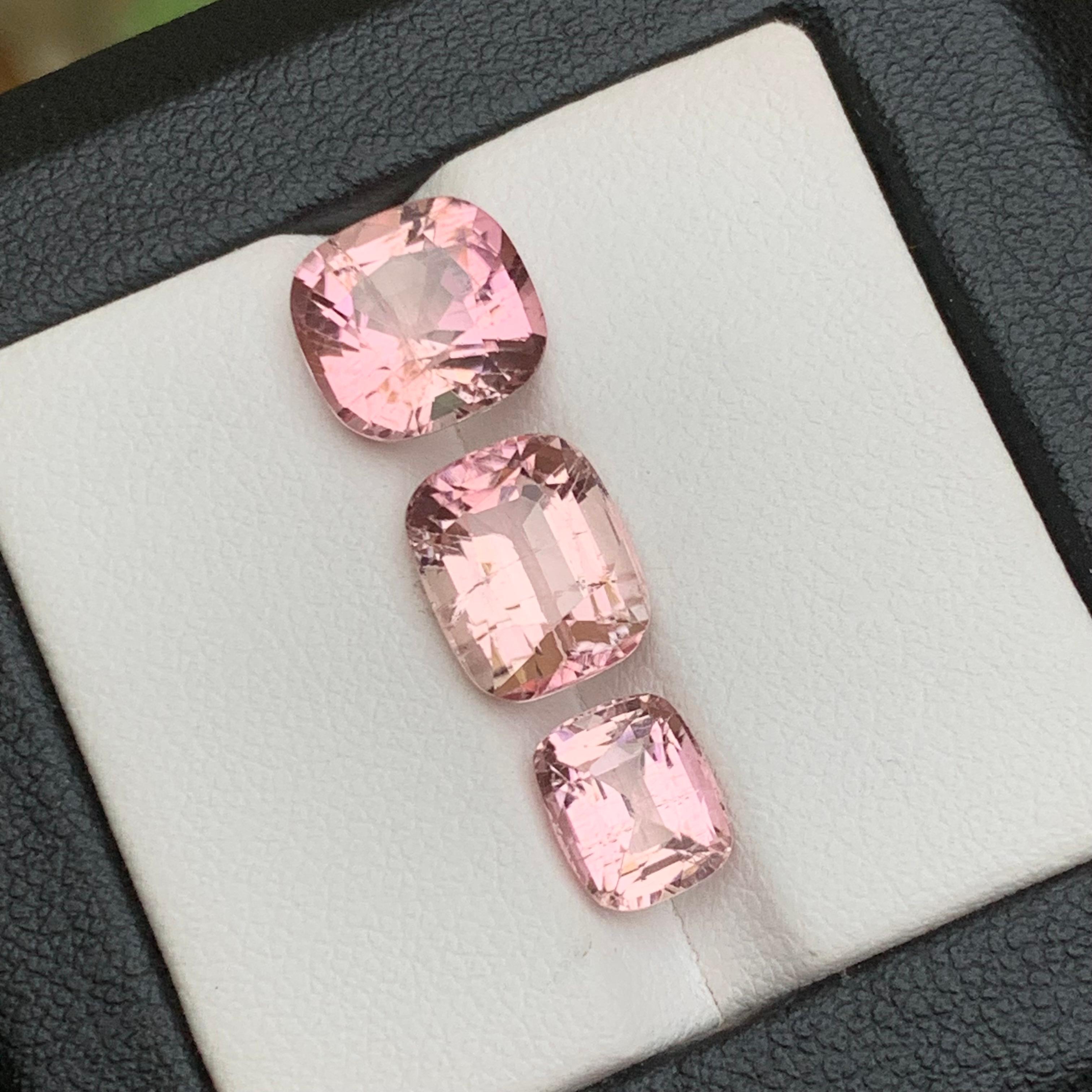 Schmuck mit losen Edelsteinen im Kissenschliff in pfirsichfarbenem, rosafarbenem, natürlichem Turmalin und 8.30 Karat im Angebot 7