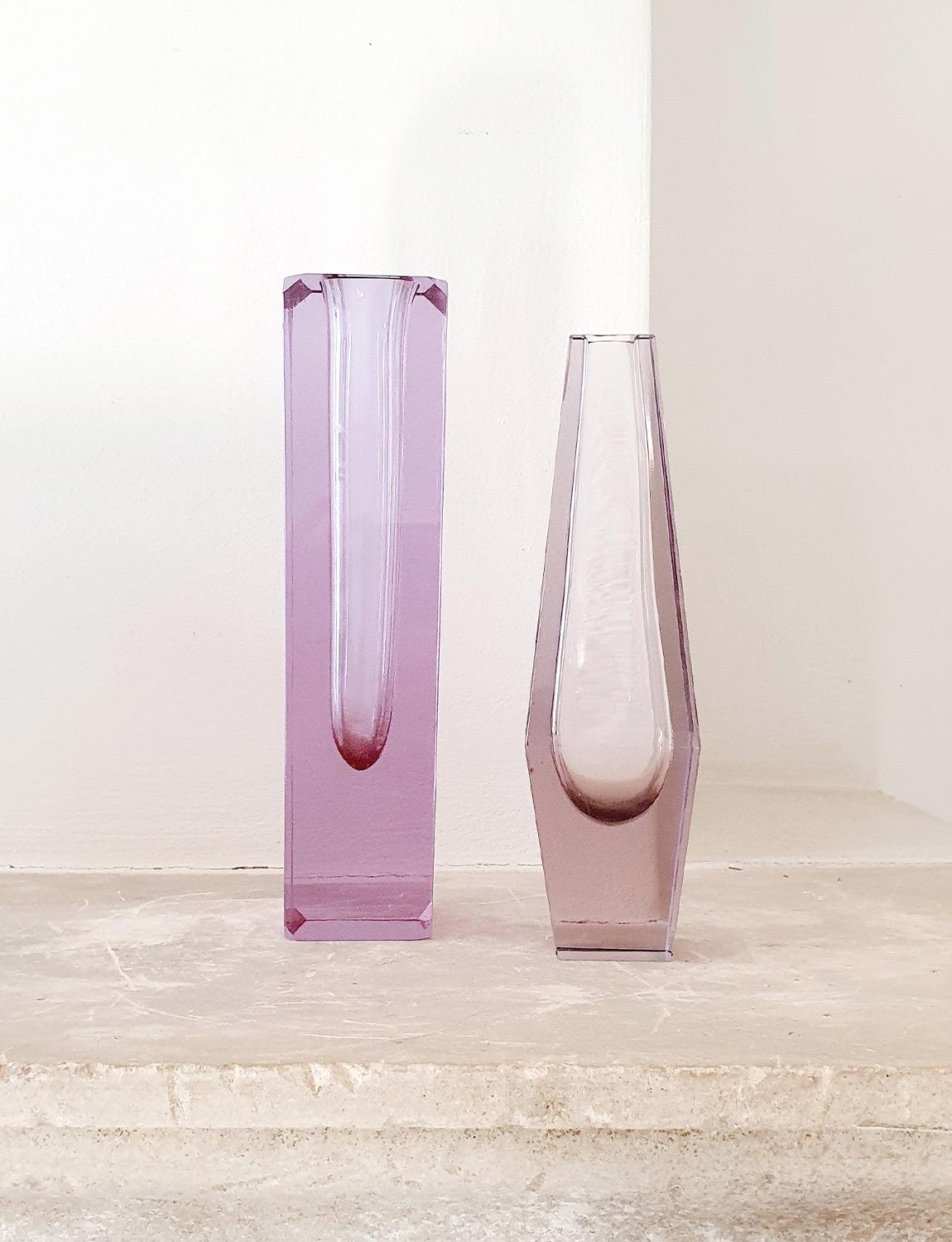 Italian Peach Coloured Murano Glass Geometric Vase by Mandruzzato, 1960 1