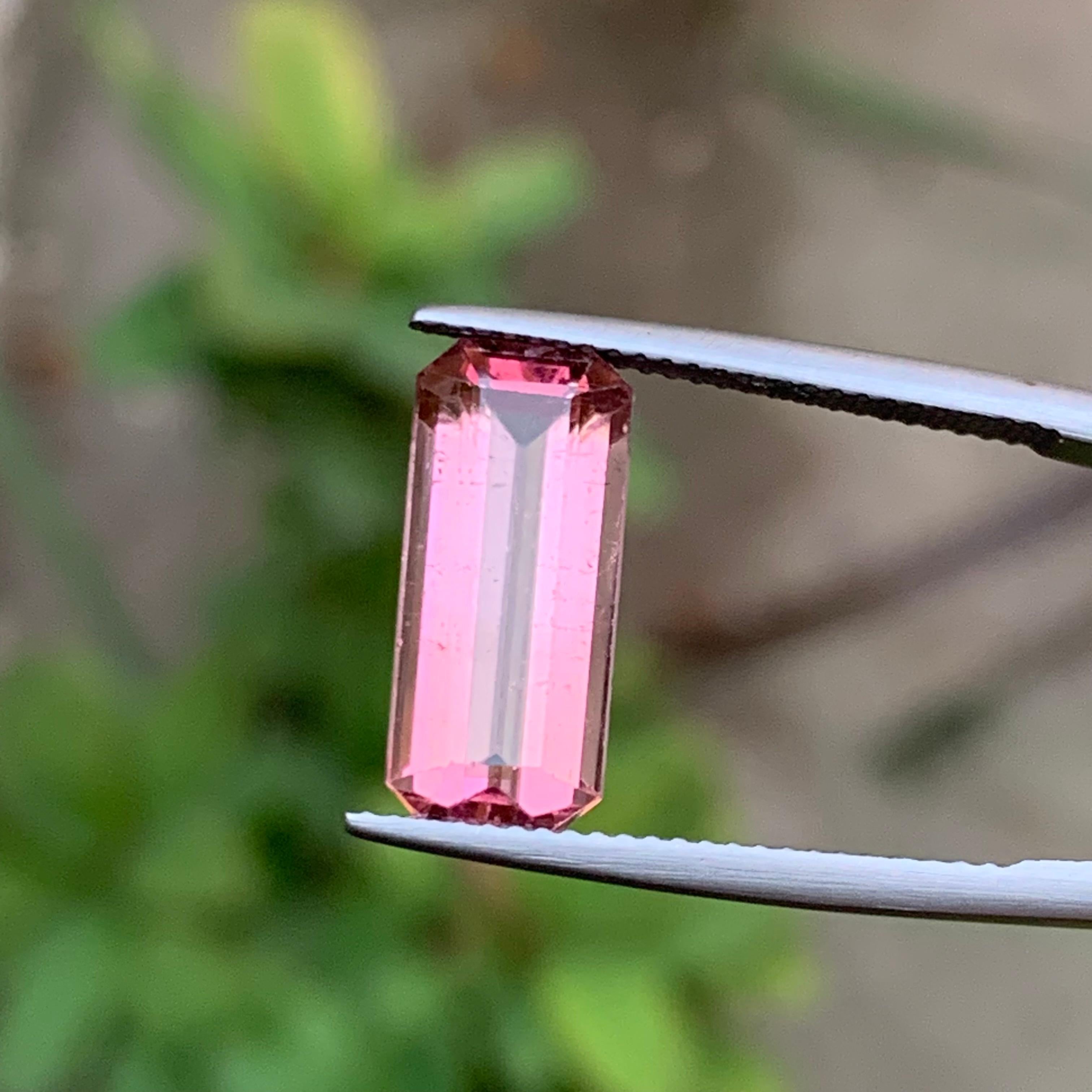 Gema turmalina natural rosa melocotón 5,90 ct talla esmeralda  Anillo Colgante Joya en venta 4