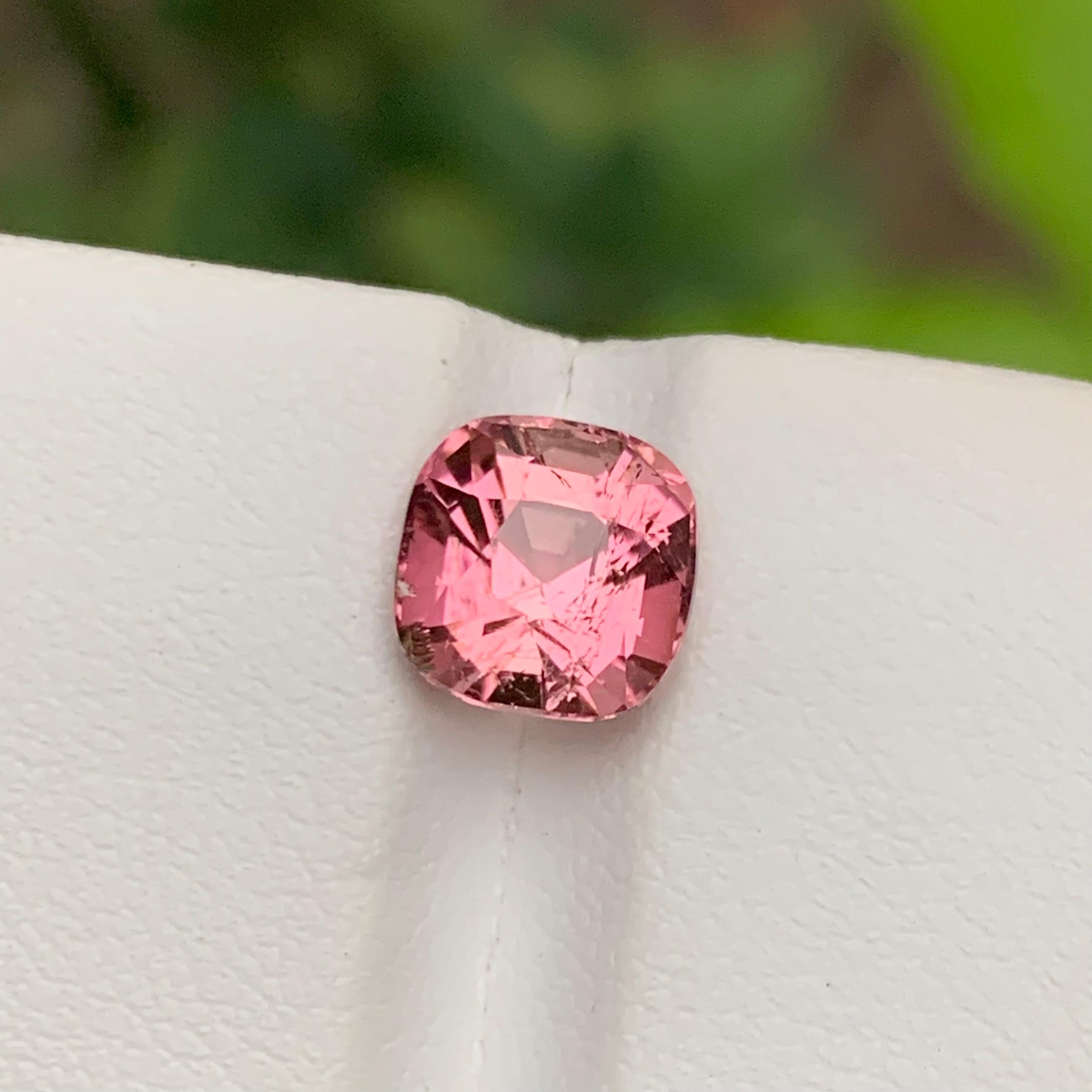 Peachy Pink Natural Tourmaline Ring Gemstone 2.65 Ct Square Cushion for Jewelry For Sale 4