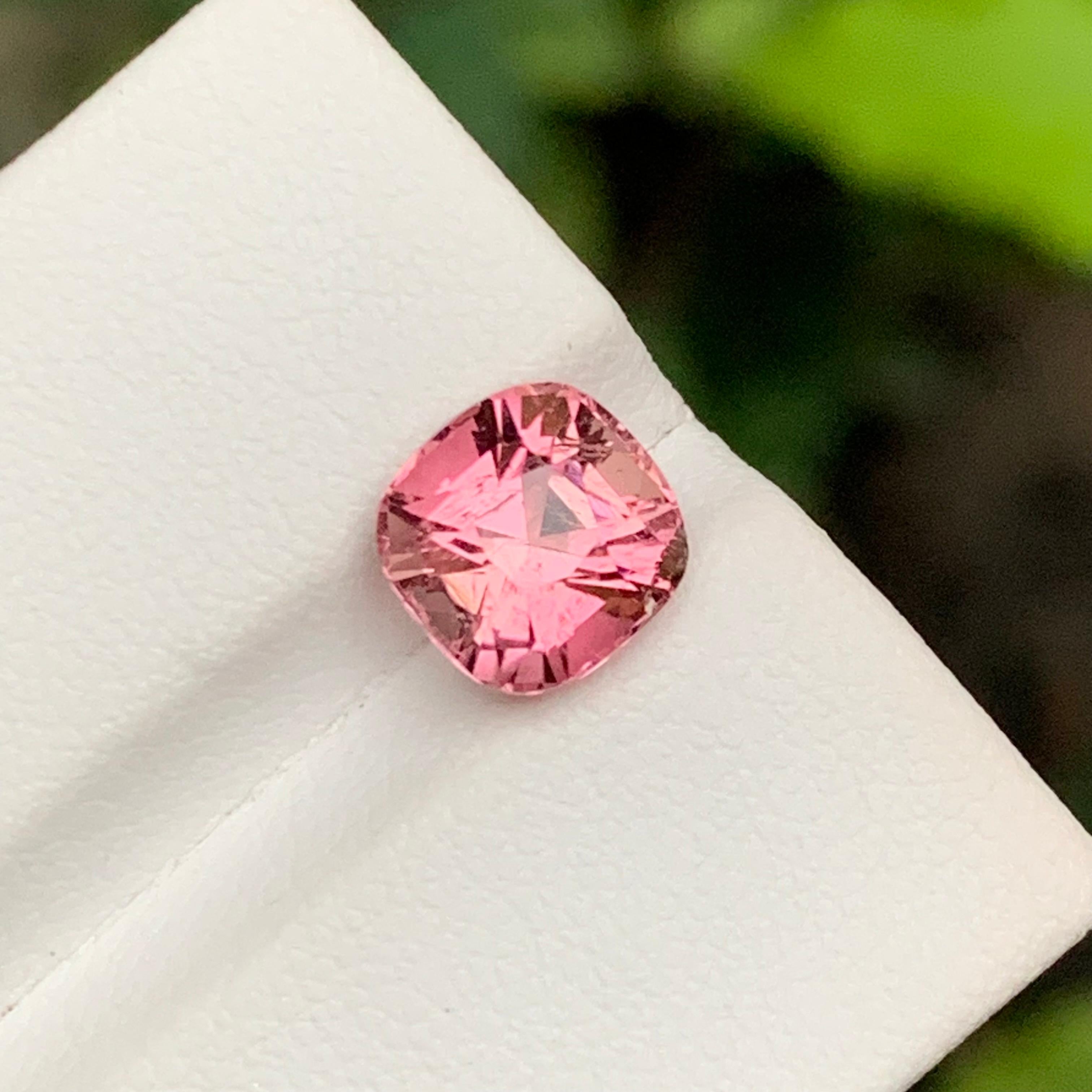 Women's or Men's Peachy Pink Natural Tourmaline Ring Gemstone 2.65 Ct Square Cushion for Jewelry For Sale