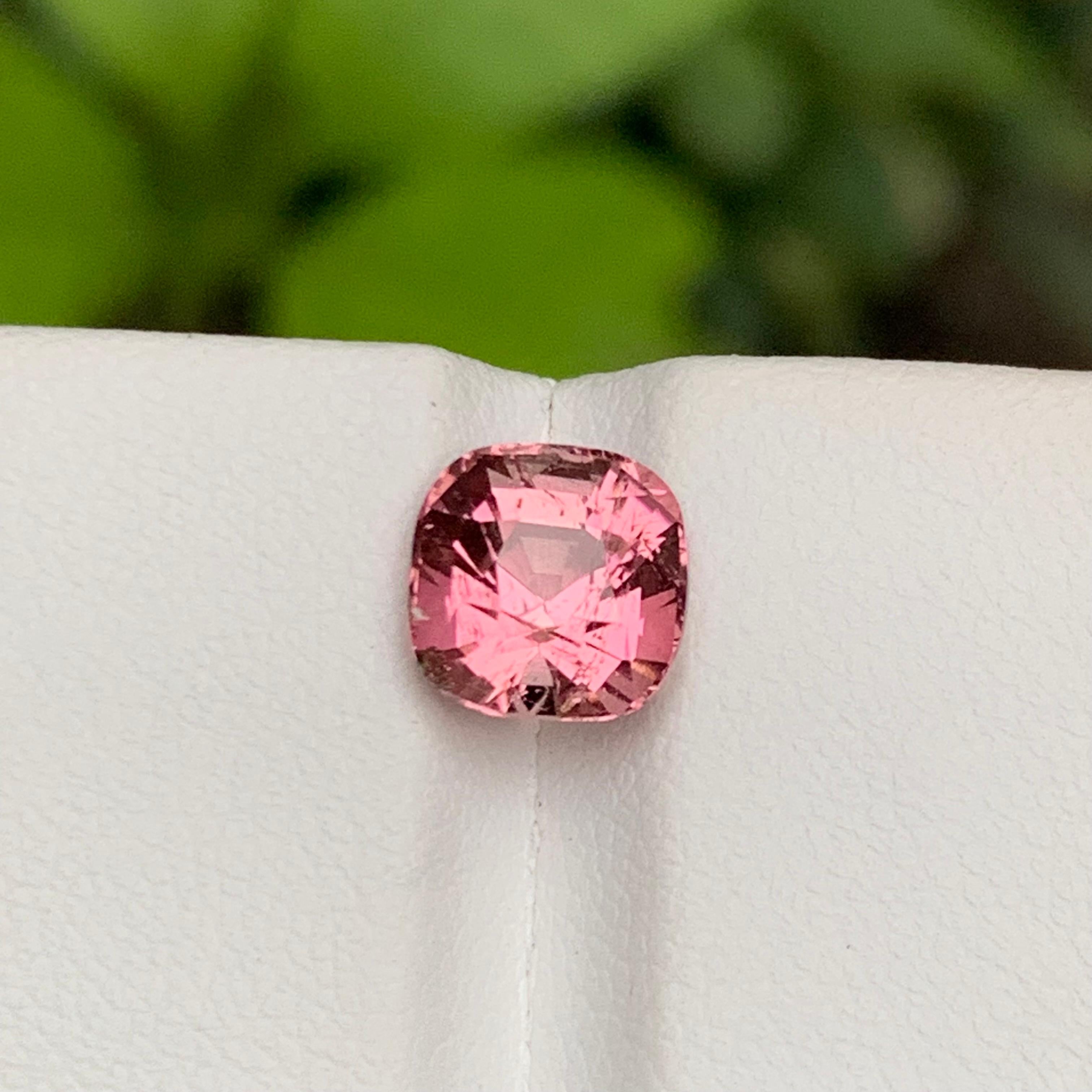 Peachy Pink Natural Tourmaline Ring Gemstone 2.65 Ct Square Cushion for Jewelry For Sale 1