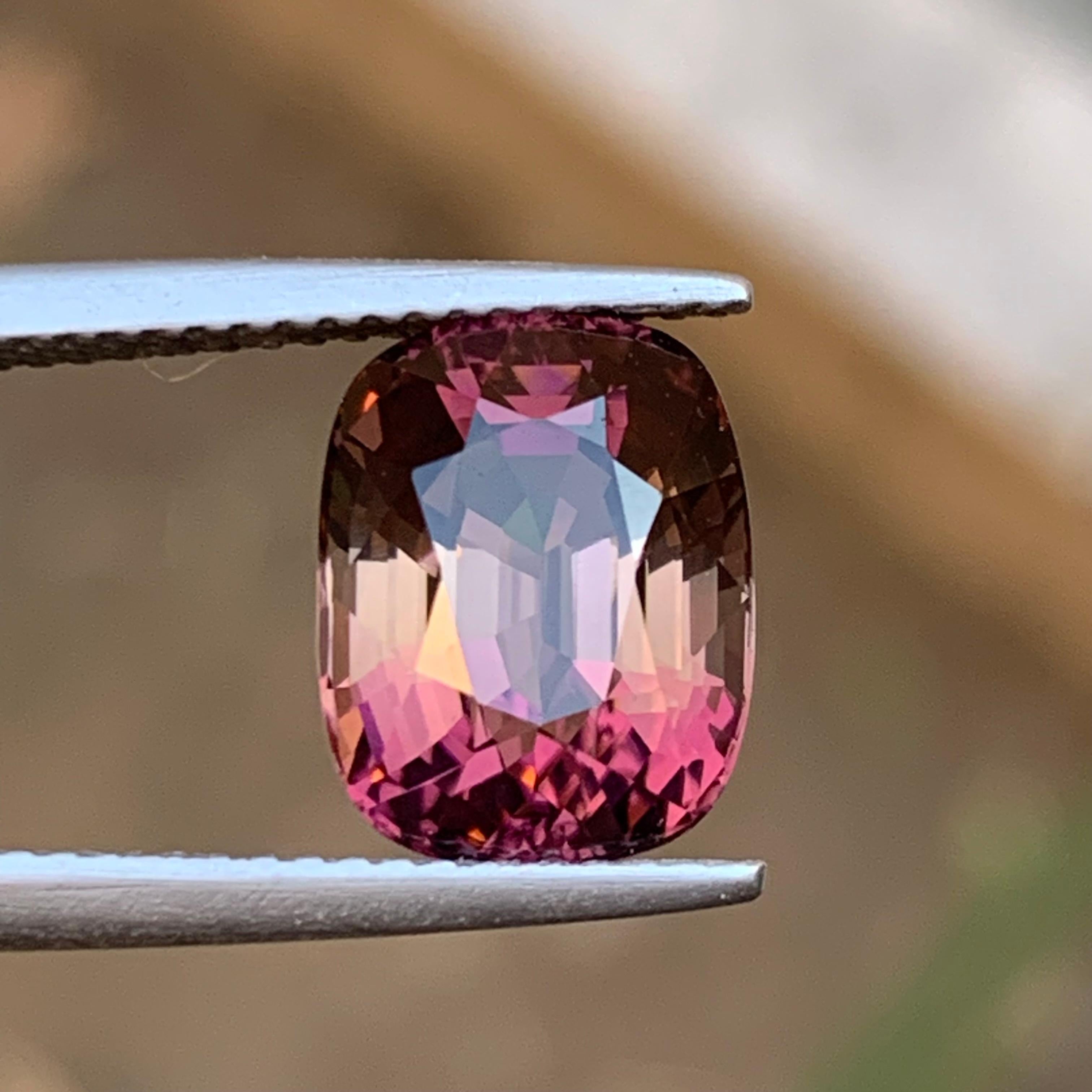 Contemporary Peachy Pink Natural Tourmaline Ring Loose Gemstone 5.25 Ct Cushion Cut-Jewelry For Sale