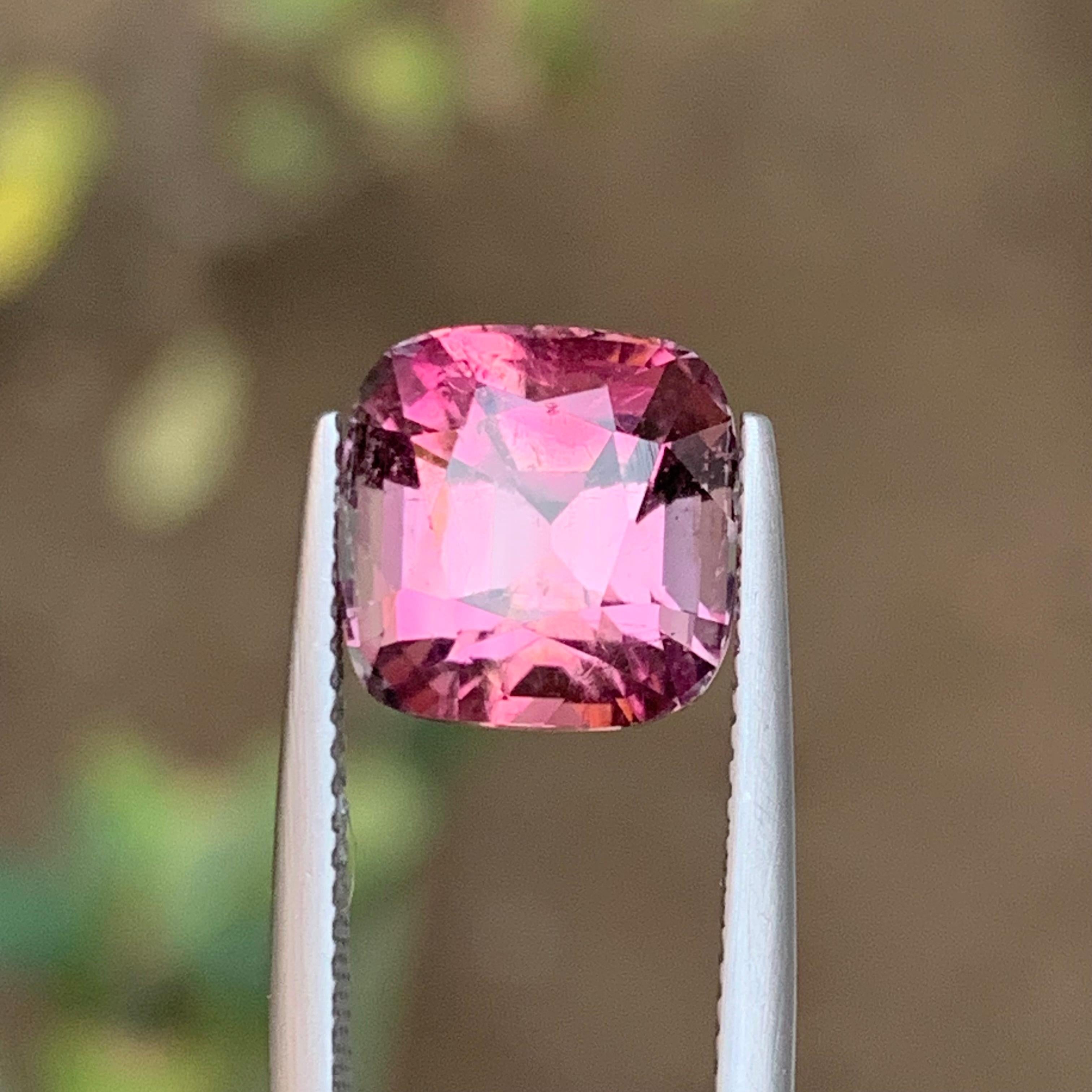 Contemporaneo Anello con tormalina naturale rosa pesca, gemma sciolta da 5.45 carati con taglio a cuscino - Gioielli in vendita