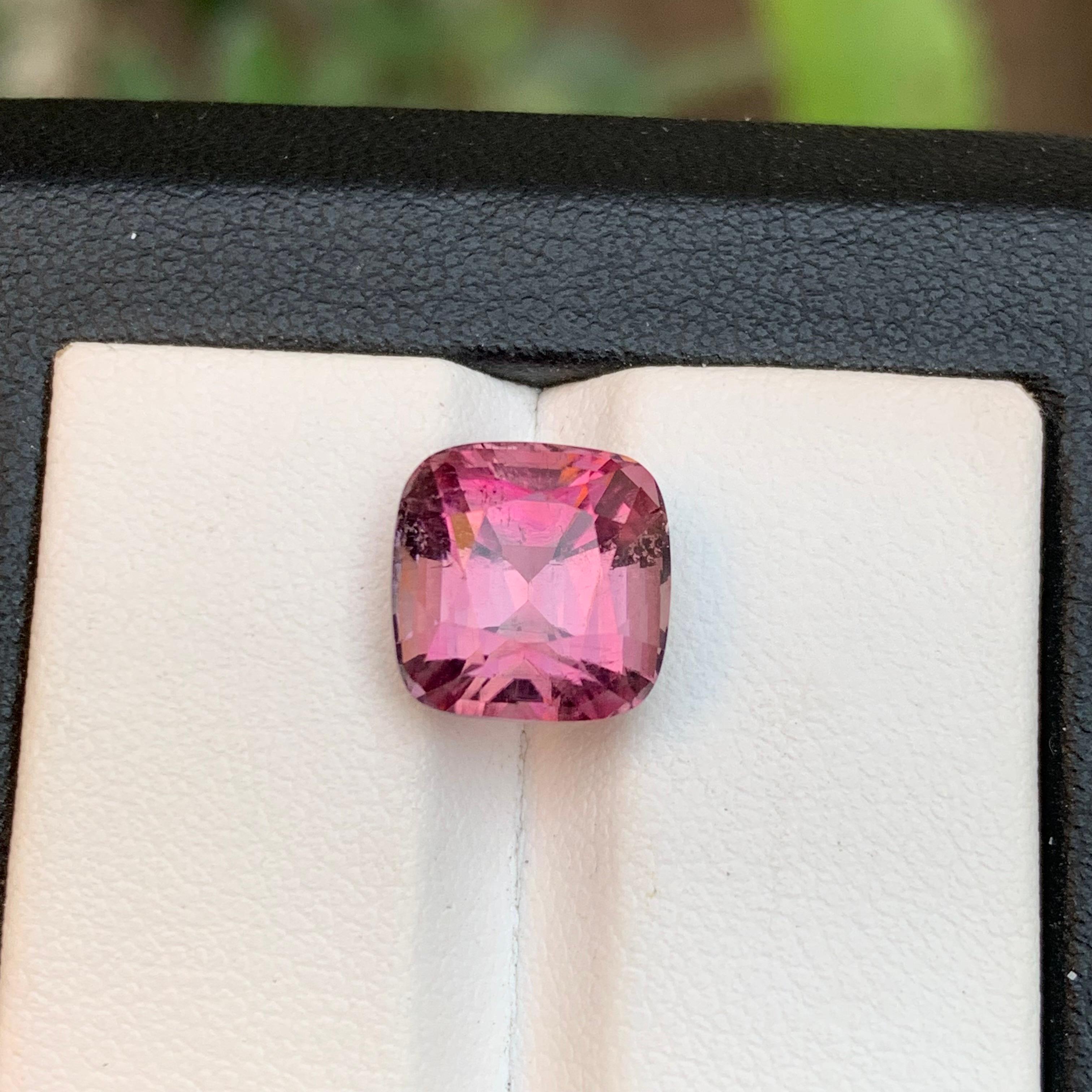 Anello con tormalina naturale rosa pesca, gemma sciolta da 5.45 carati con taglio a cuscino - Gioielli In condizioni Nuovo in vendita a Peshawar, PK