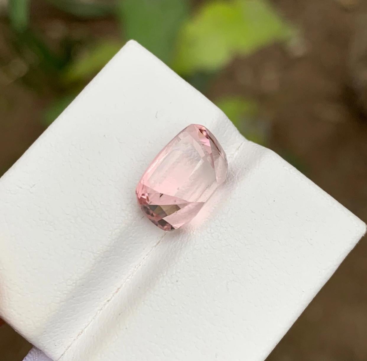 Contemporary Peachy Pink Natural Tourmaline Ring Loose Gemstone 5.65 Ct Cushion Cut-Jewelry For Sale