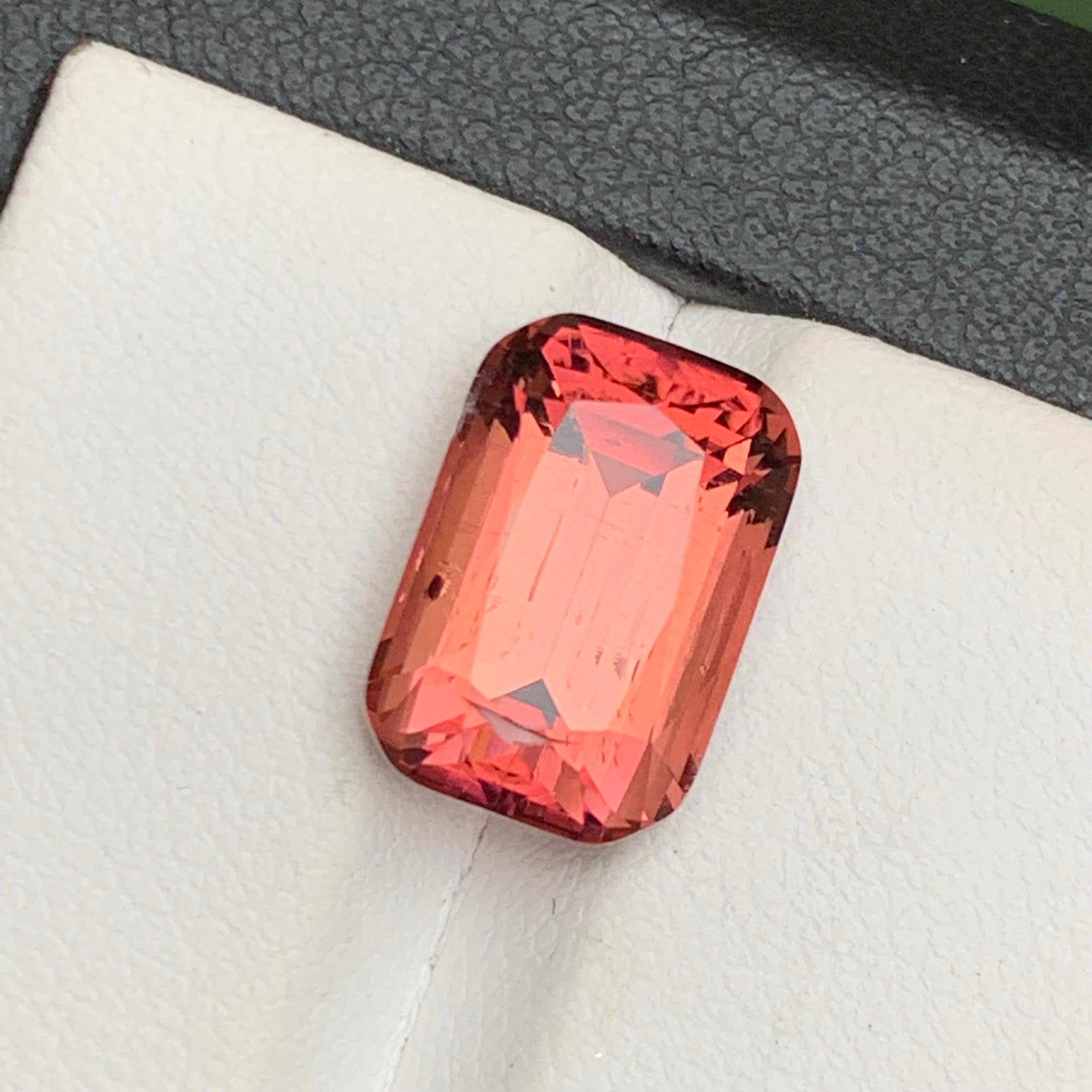 Taille coussin Bague en tourmaline naturelle rose pêche, pierre précieuse non sertie, taille coussin 7,05 carats en vente