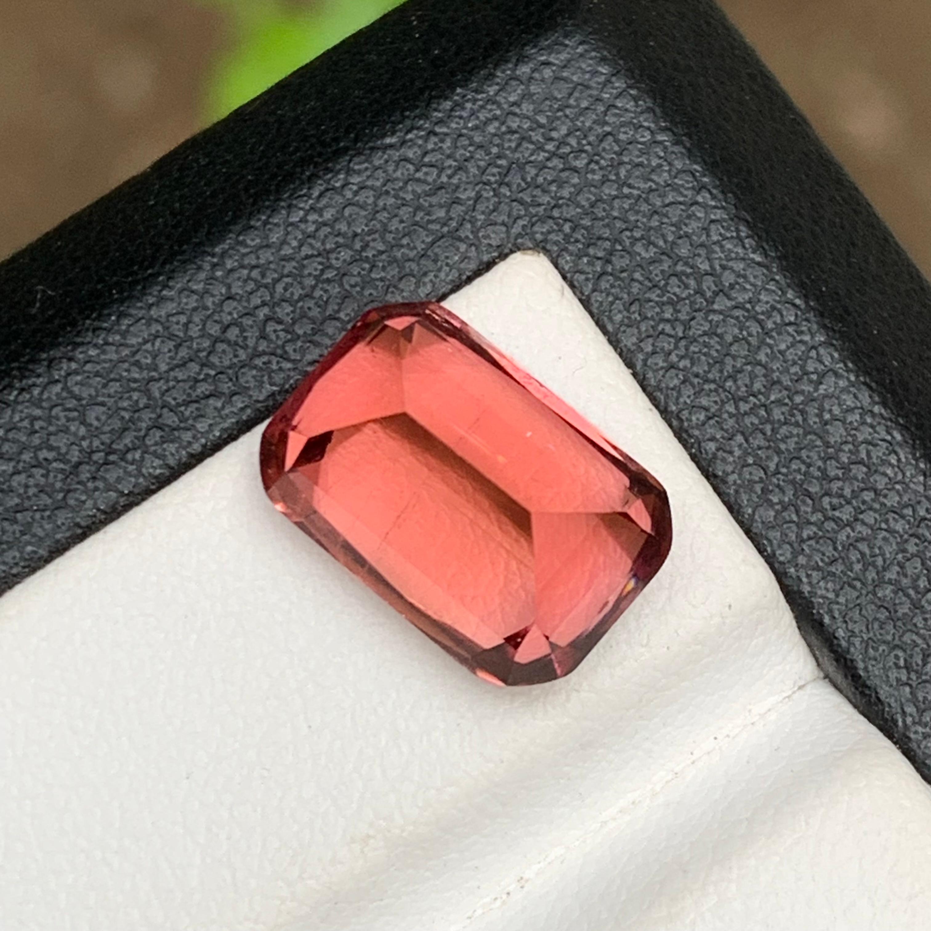 Bague en tourmaline naturelle rose pêche, pierre précieuse non sertie, taille coussin 7,05 carats Unisexe en vente