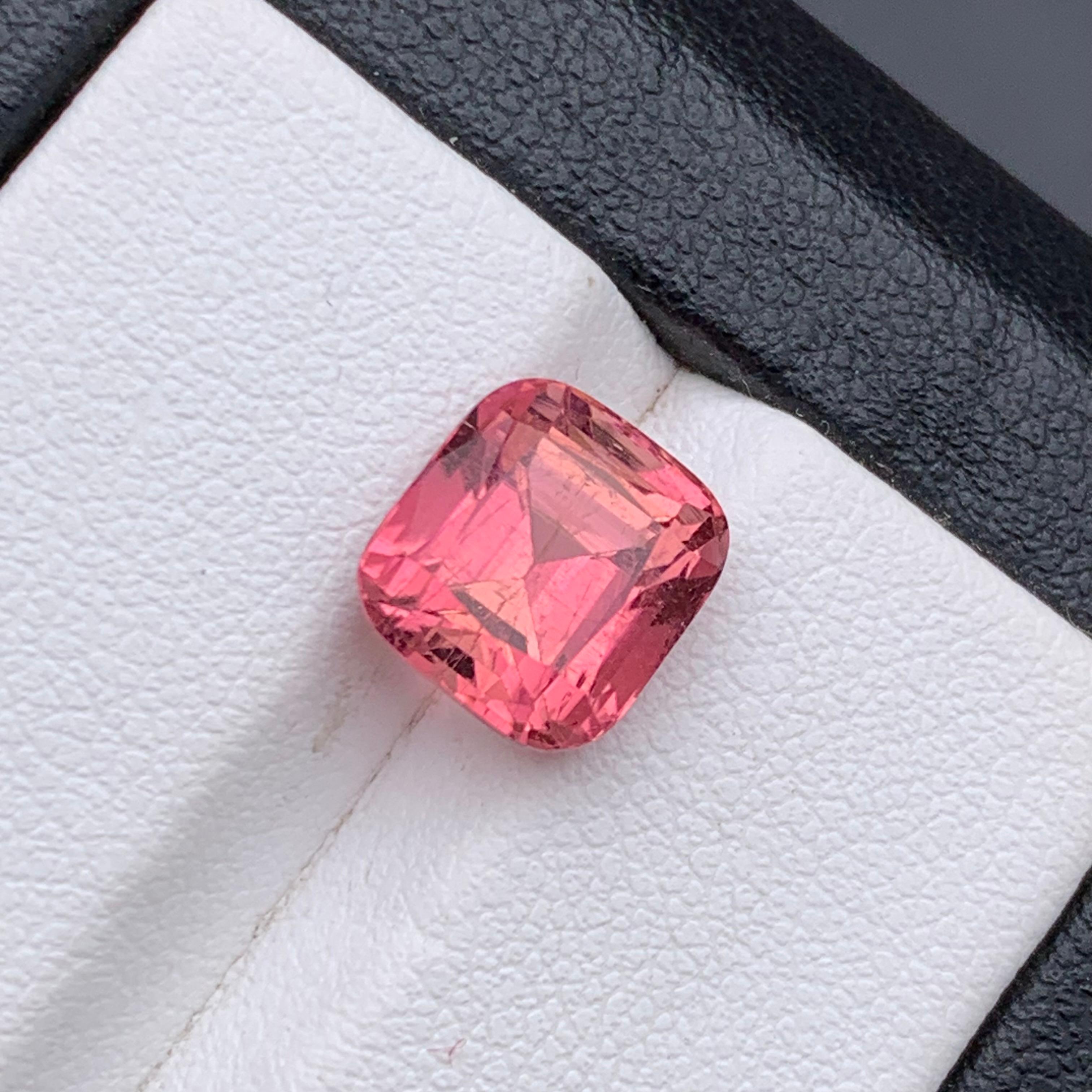 Anello con tormalina naturale rosa pesca, ciondolo con gemma sciolta 4 carati a cuscino quadrato in vendita 5
