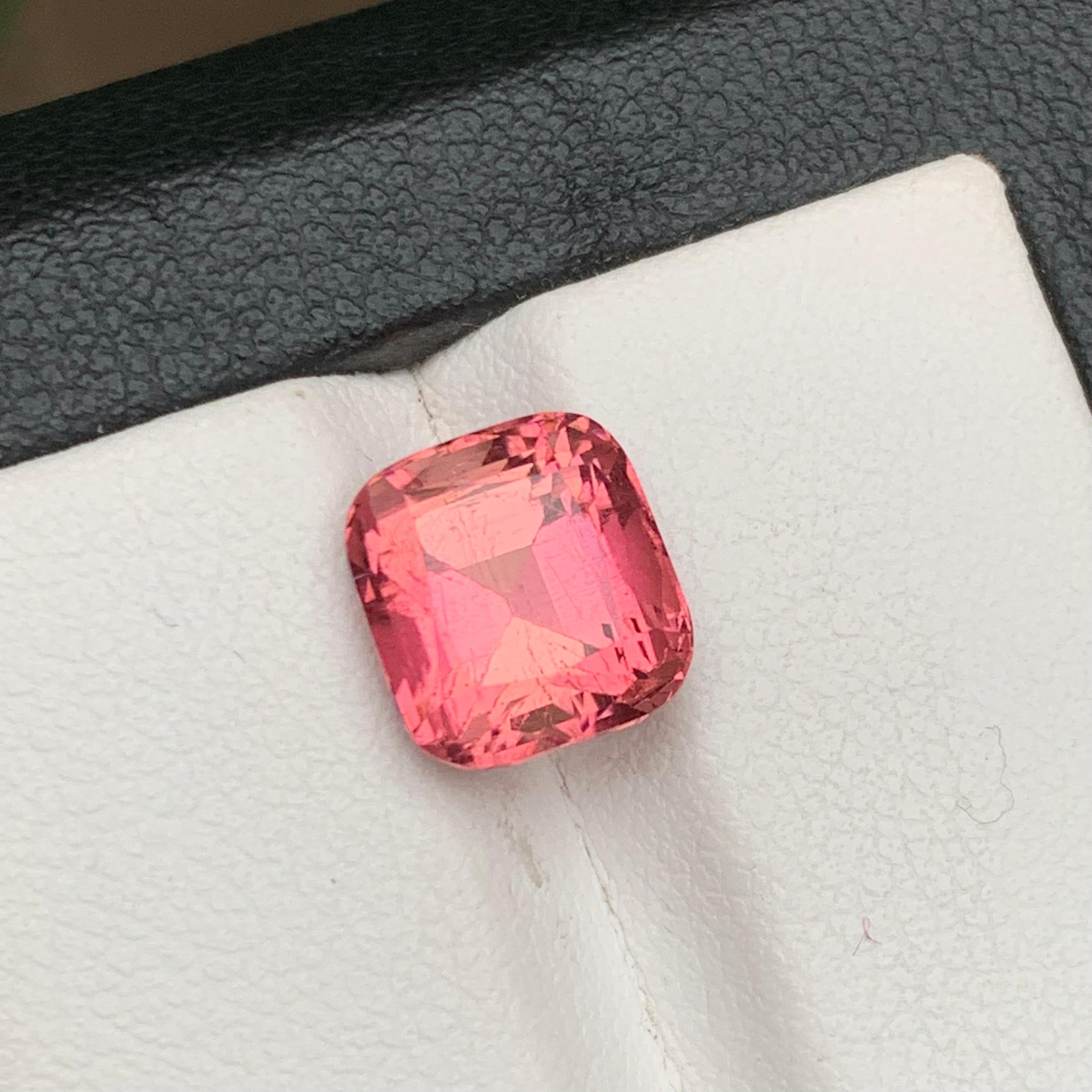 Anello con tormalina naturale rosa pesca, ciondolo con gemma sciolta 4 carati a cuscino quadrato in vendita 6