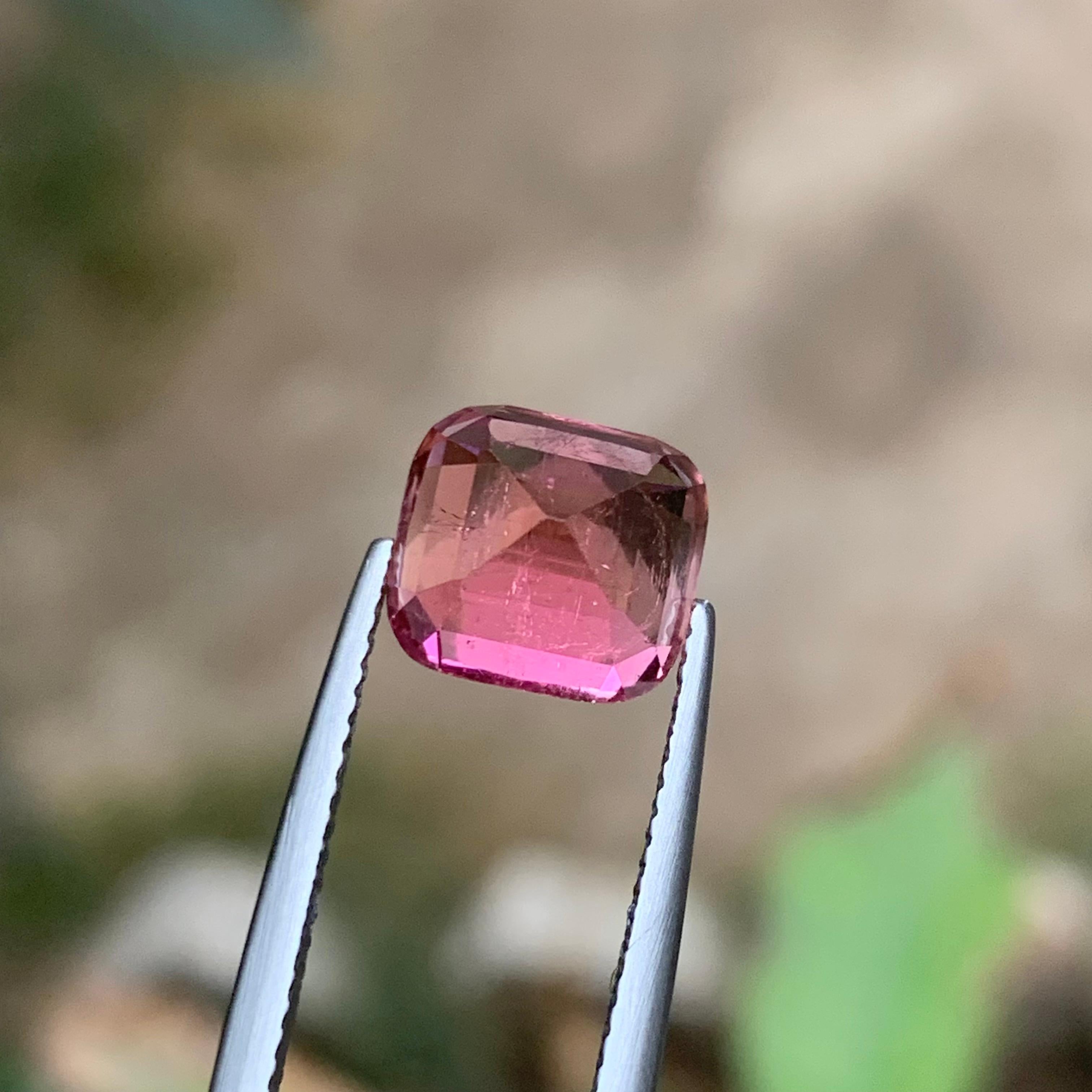 Anello con tormalina naturale rosa pesca, ciondolo con gemma sciolta 4 carati a cuscino quadrato In condizioni Nuovo in vendita a Peshawar, PK