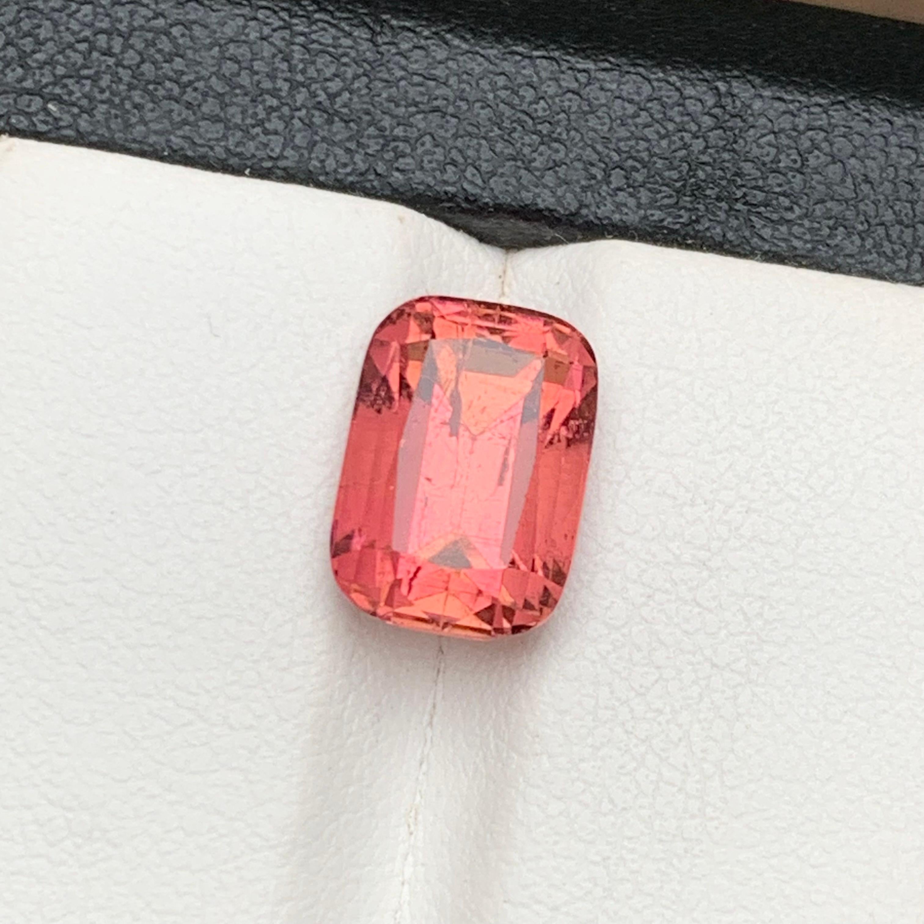 Anello con tormalina naturale rosa pesca, ciondolo, gemma sciolta 5,25 CT taglio cuscino in vendita 6