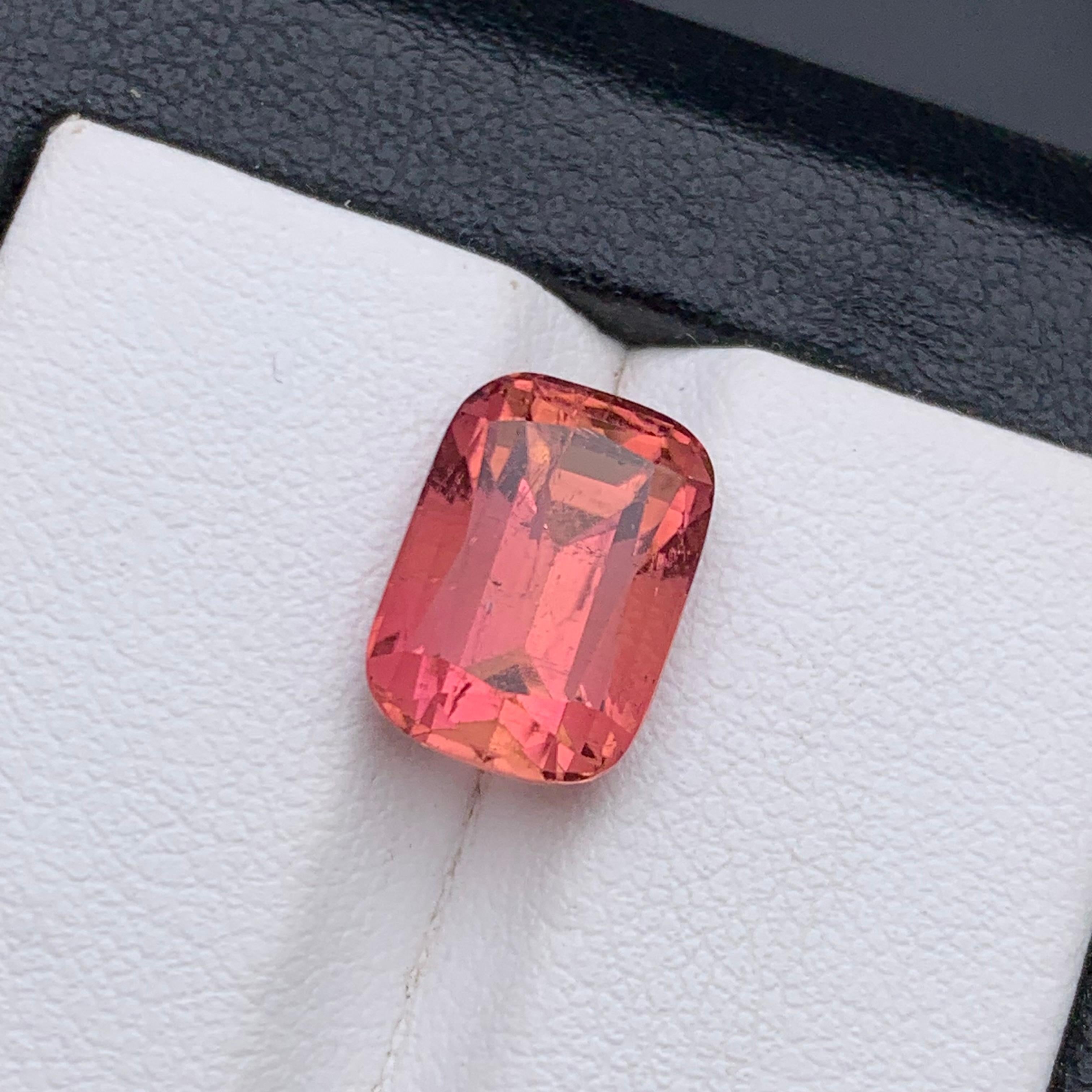 Anello con tormalina naturale rosa pesca, ciondolo, gemma sciolta 5,25 CT taglio cuscino in vendita 1