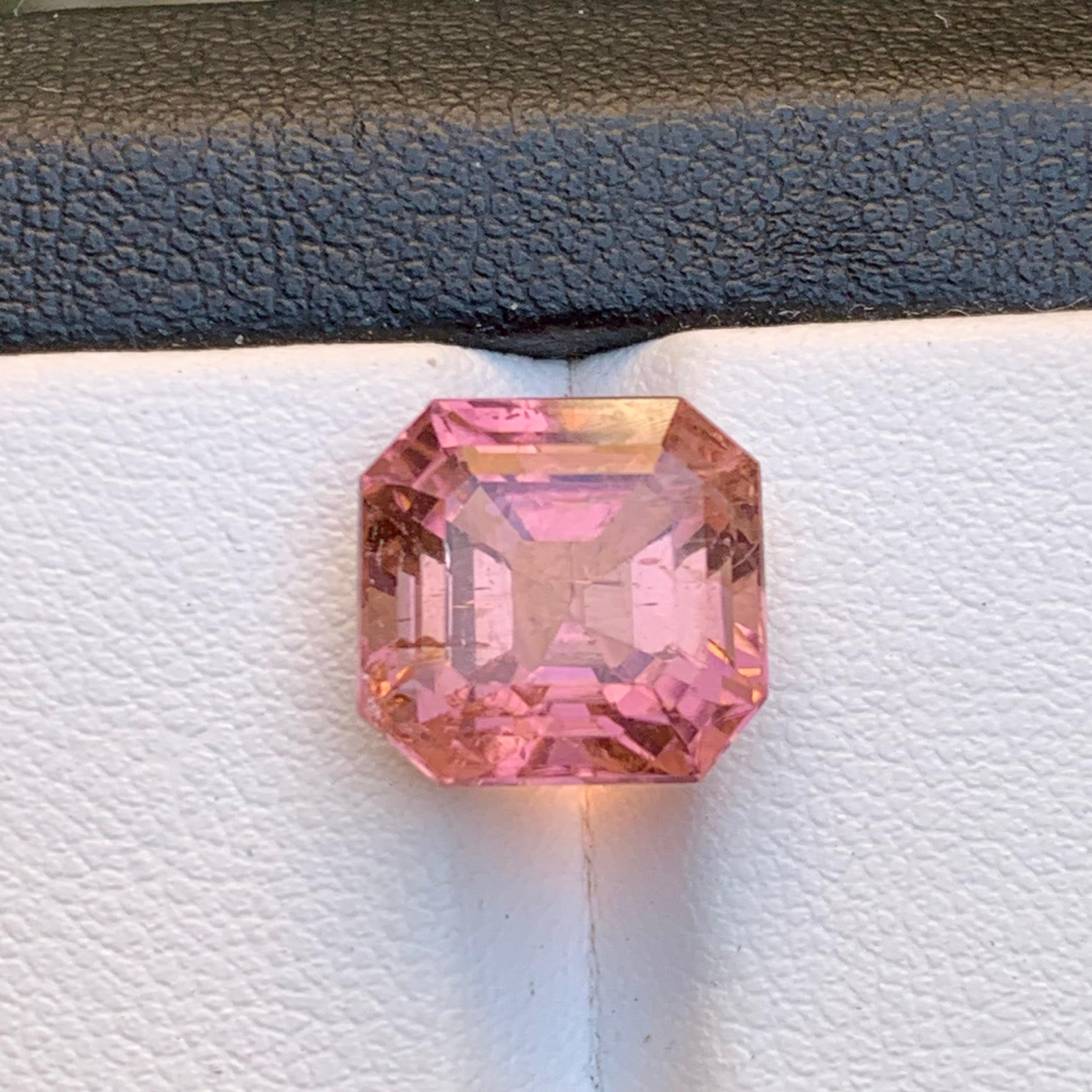 Anello con tormalina naturale rosa pesca, ciondolo con gemma sciolta da 7,05 carati con taglio Asscher in vendita 6