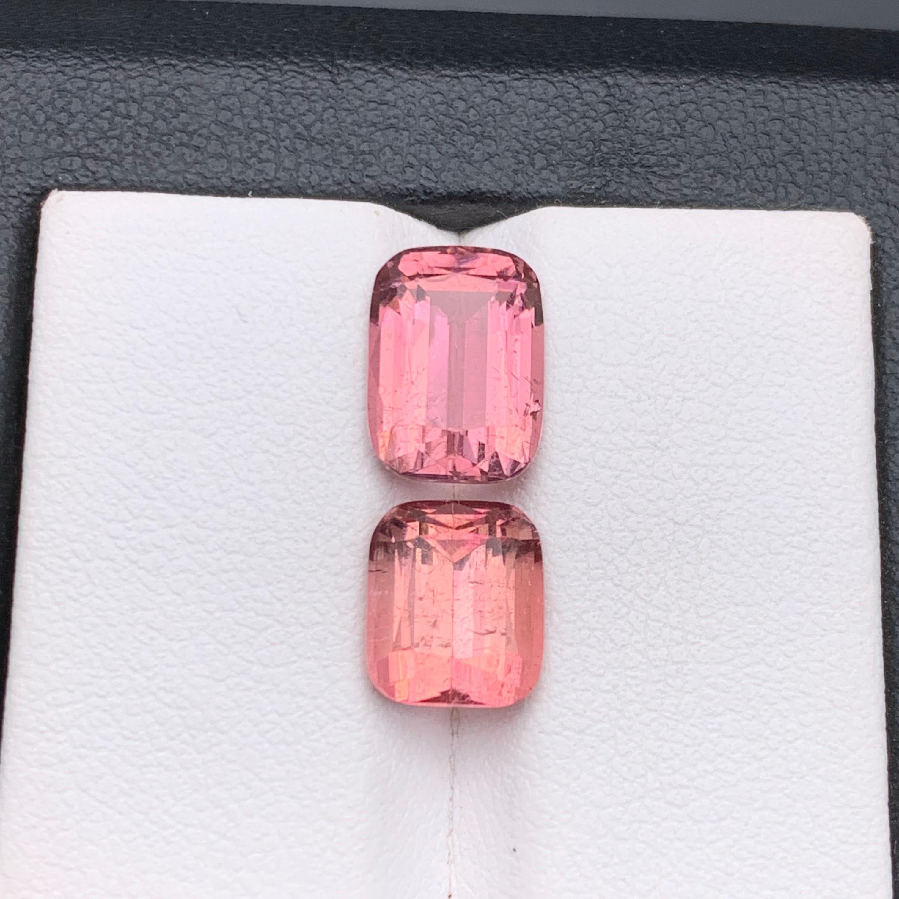 Anello con tormalina naturale rosa pesca, ciondolo con gemme sciolte 6,05 carati taglio cuscino in vendita 1