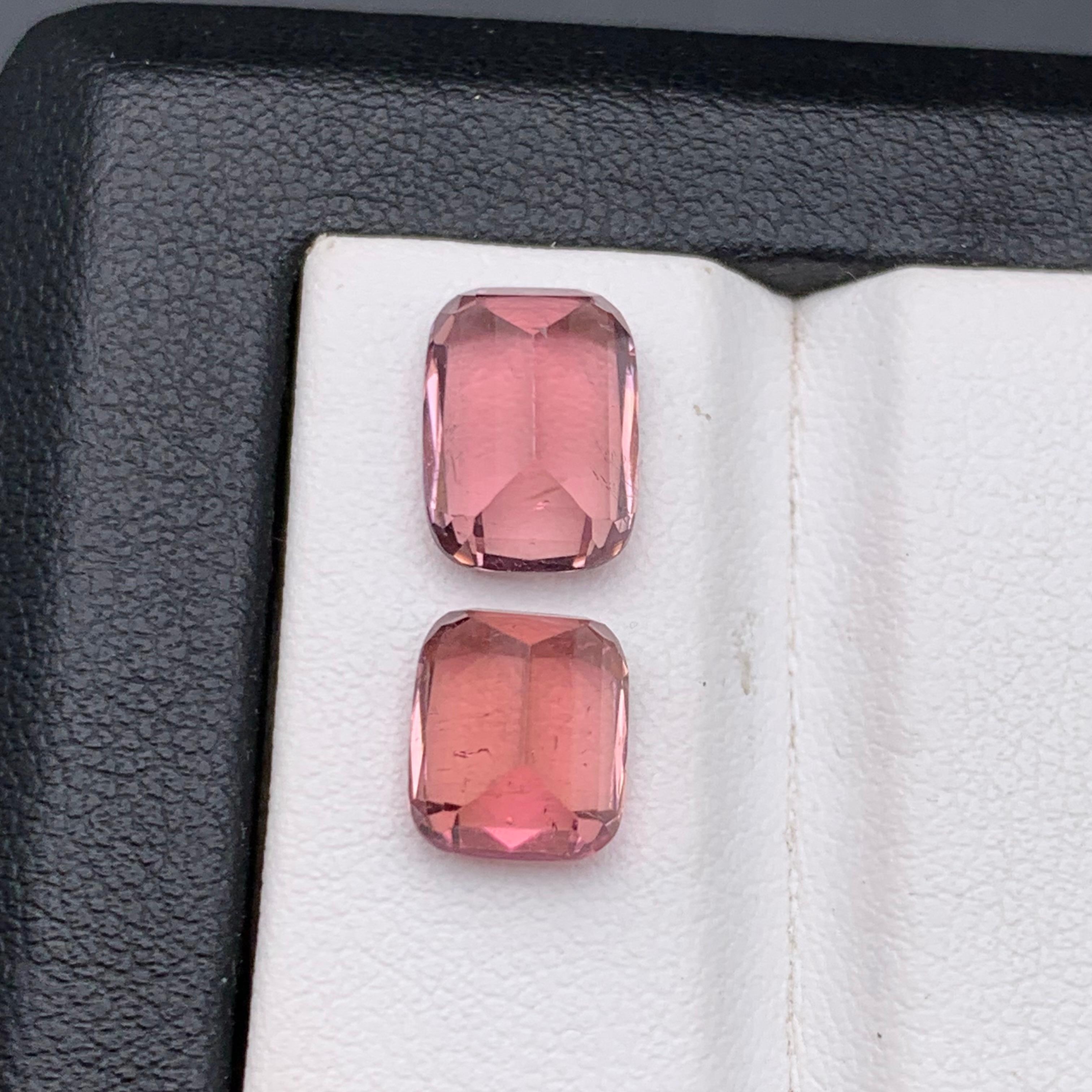 Anello con tormalina naturale rosa pesca, ciondolo con gemme sciolte 6,05 carati taglio cuscino in vendita 2