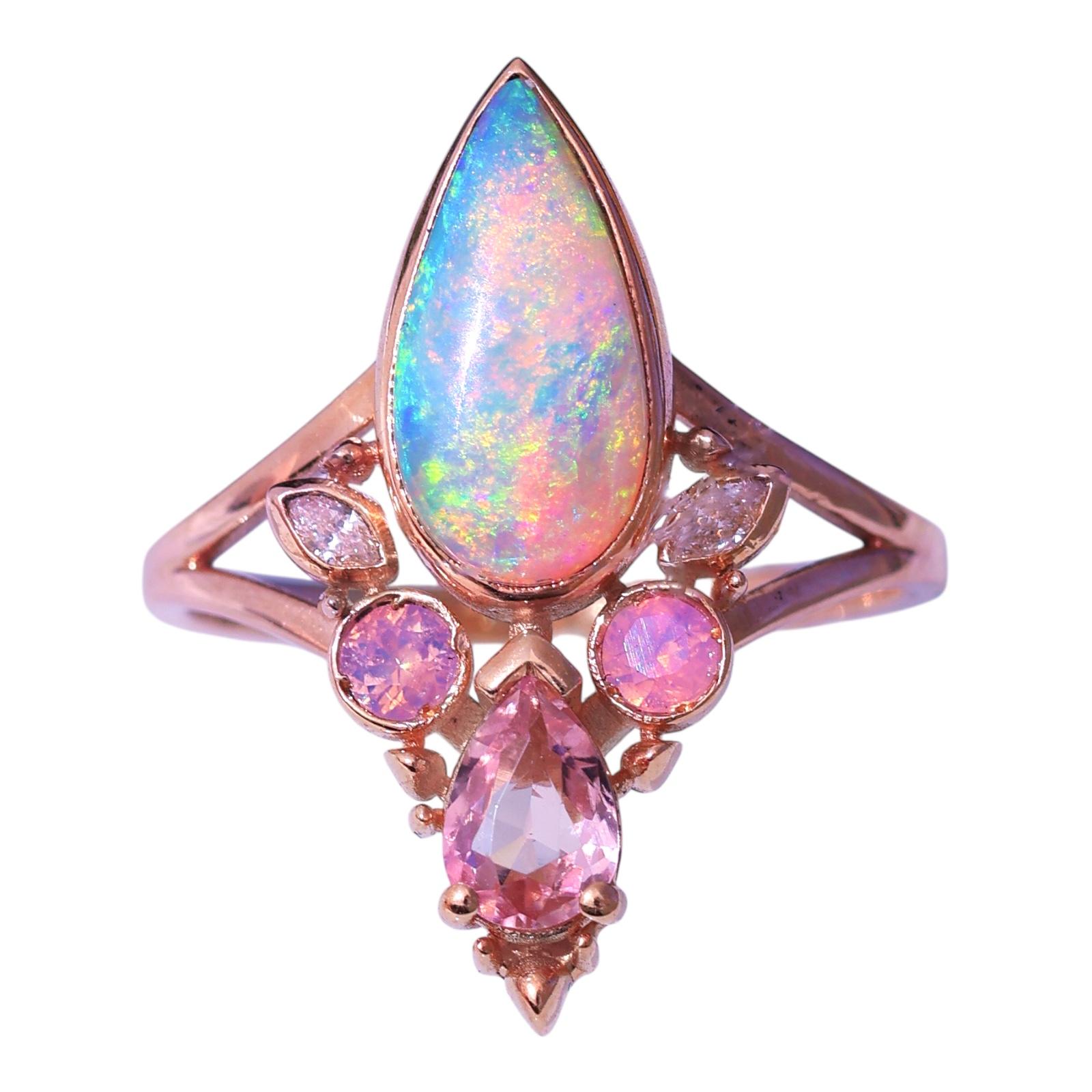 Peachy pink Rainbow Opal Ring, Natural Diamond, 14k Yellow Gold In New Condition For Sale In Kula, HI
