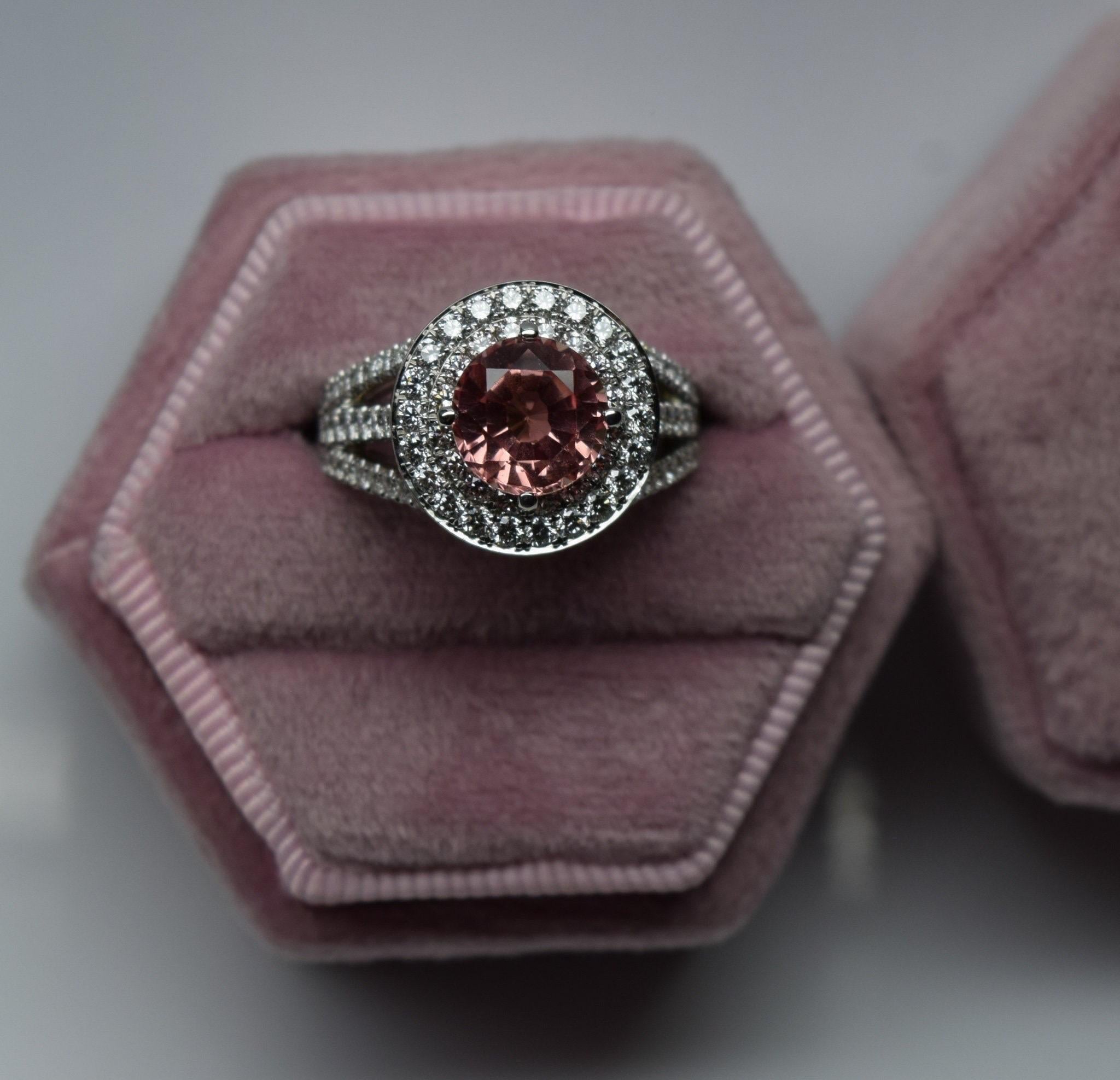 Anello con zaffiro e diamante in oro bianco 18KT RARO anello di fidanzamento reale di lusso in vendita 3
