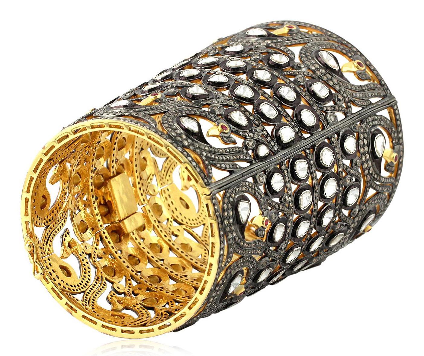 Peacock 50,74 Karat Diamant im Rosenschliff Statement-Armband Manschette (Kunsthandwerker*in) im Angebot