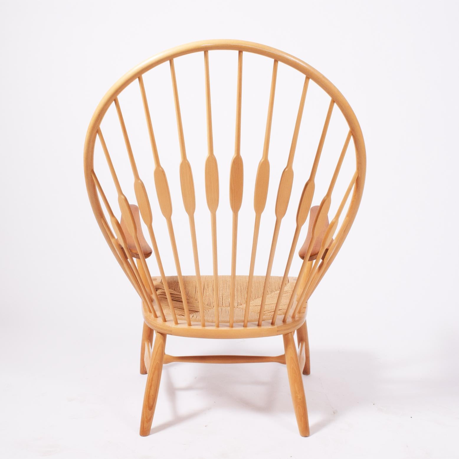 Peacock Chair by Hans Wegner for Johannes Hansen im Zustand „Gut“ in Hudson, NY