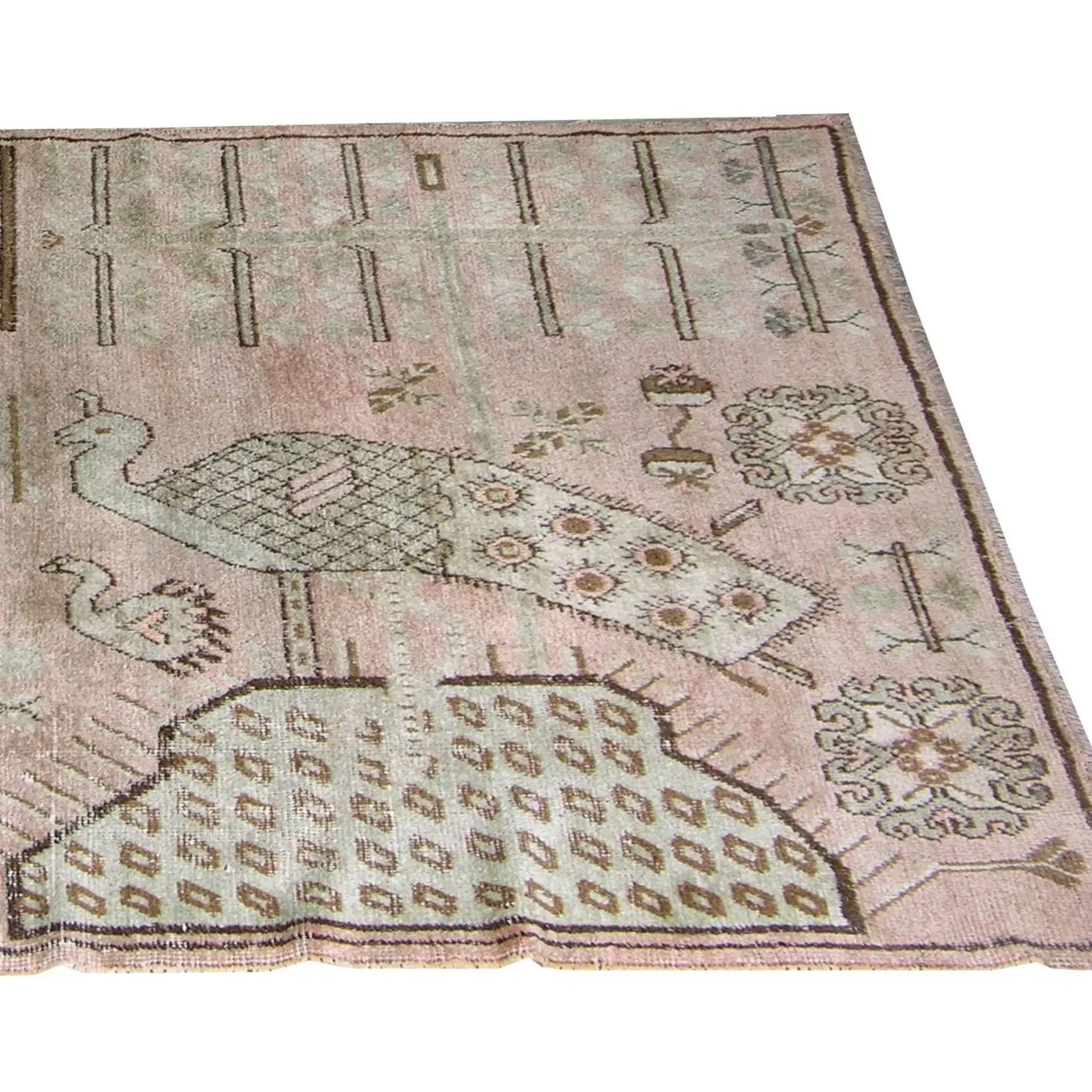 Antiker Samarkand-Teppich im Pfauendesign 8'6'' X 4'10'' (Art déco) im Angebot