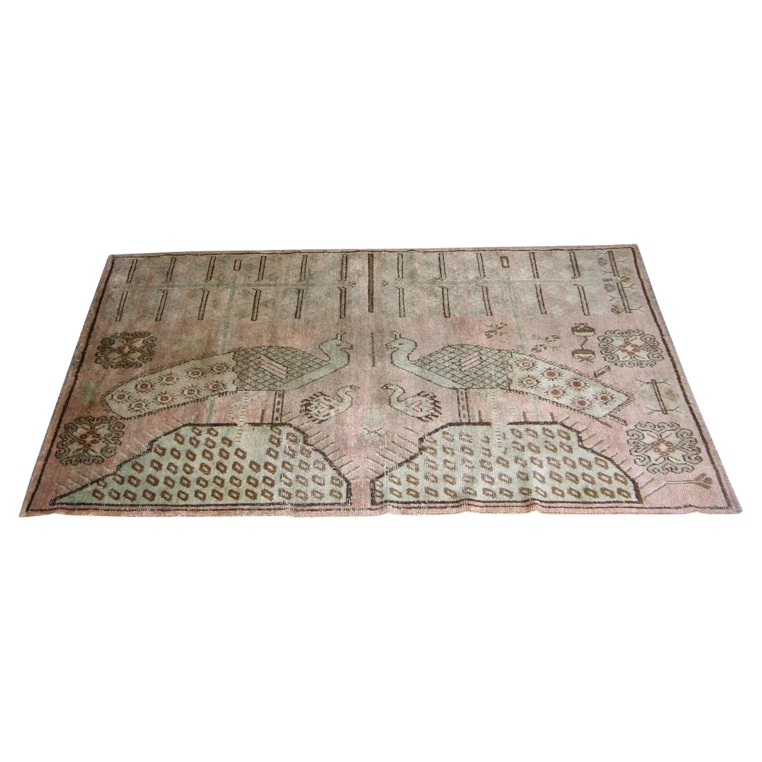 Antiker Samarkand-Teppich im Pfauendesign 8'6'' X 4'10'' im Angebot