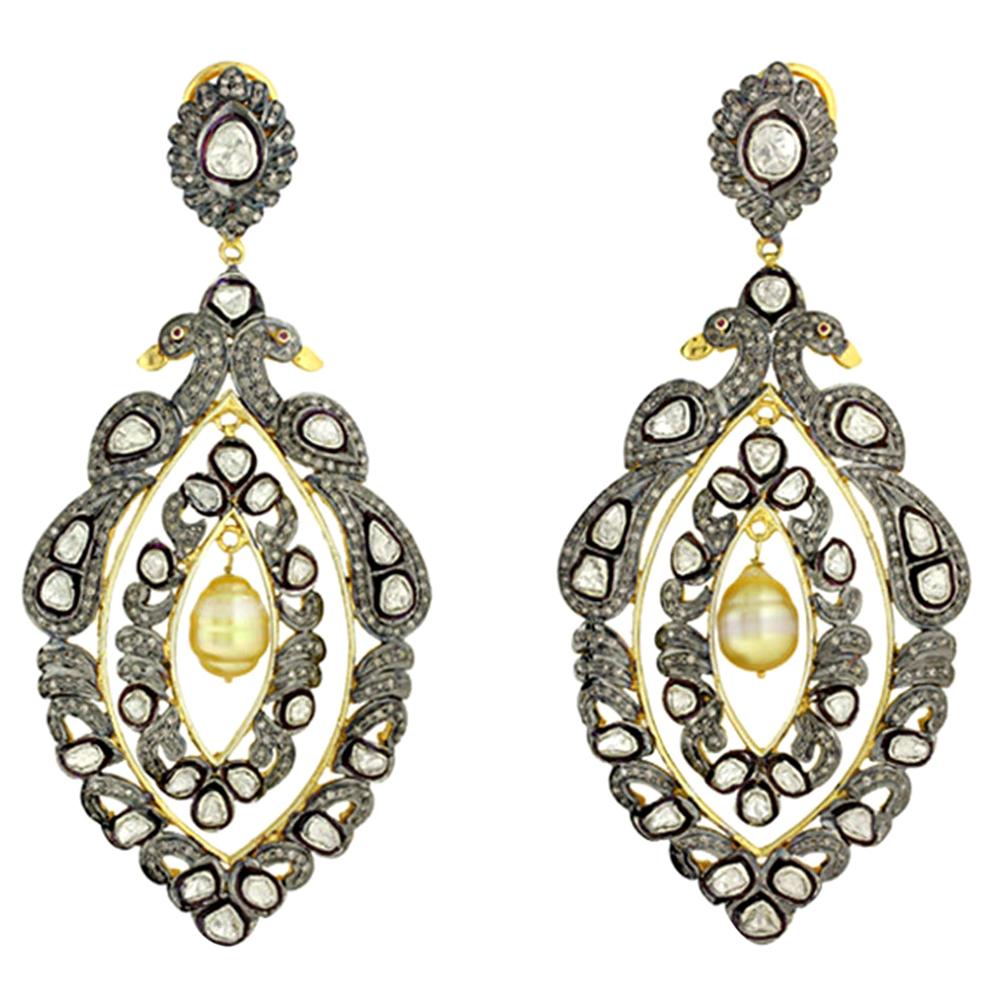 Boucles d'oreilles en argent et or 18 carats avec motif de paon en diamants et perles taillés en rose