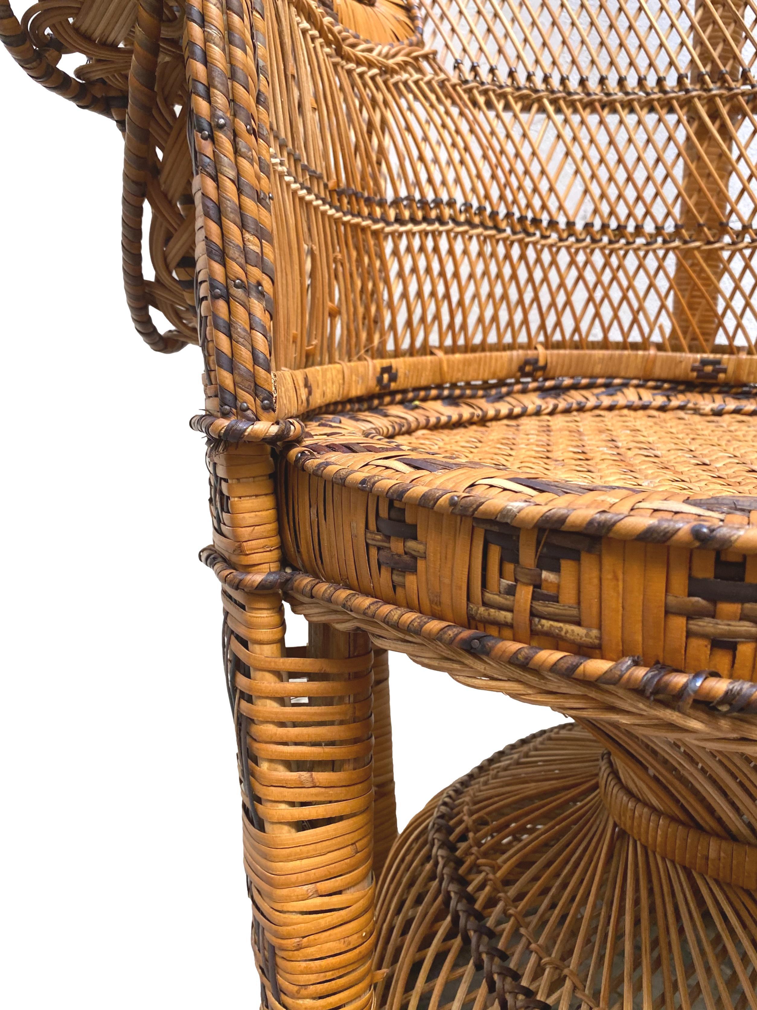 Peacock Emmanuelle High Back Wicker Throne Armchair In Good Condition In Naples, IT