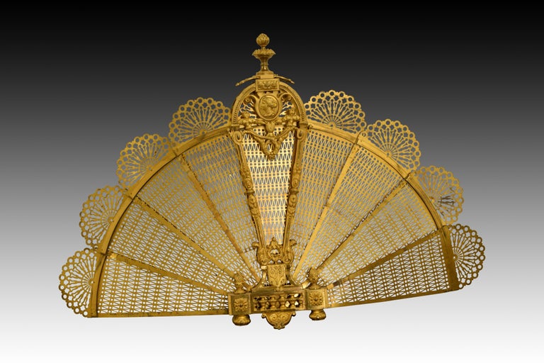Neoclassical Revival Peacock Fan Style Fireplace Screen, Bronze, 19th Century For Sale