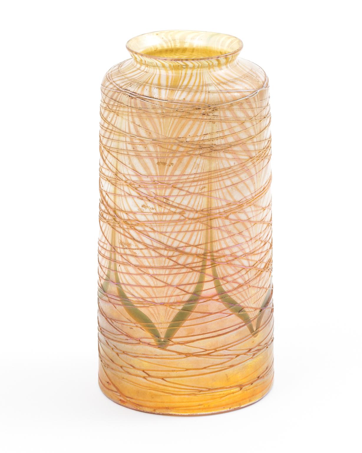 Lampenschirm mit Pfauenmotiv aus Glas von A. Durand (20. Jahrhundert) im Angebot