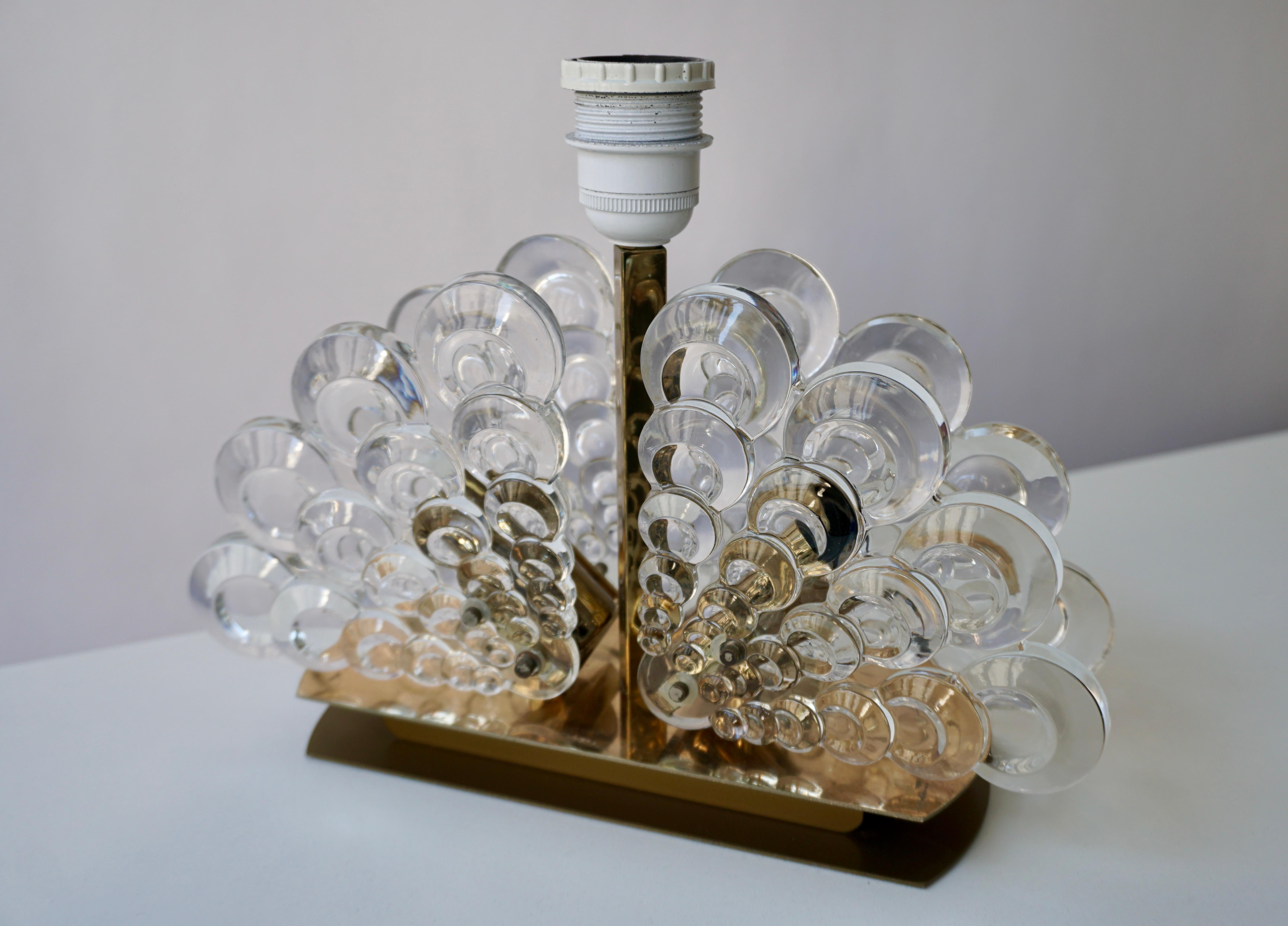 Lámpara de mesa Pavo real de vidrio y latón en venta 1