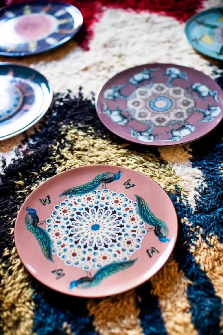 Assiette à dîner en porcelaine paon de Vito Nesta pour Les-Ottomans, fabriquée en Italie Neuf - En vente à ROCCAVIVARA CB, IT