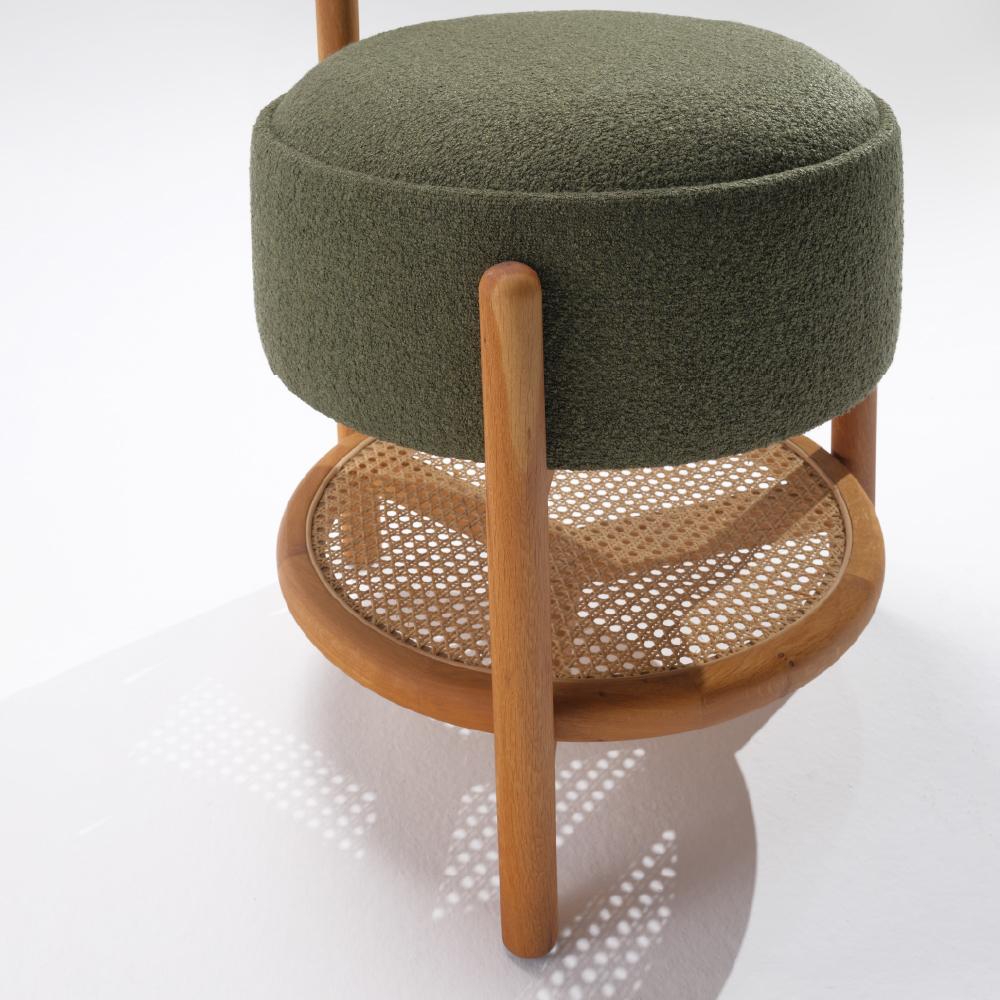 Perchero y puf de pico , madera maciza de roble, hecho a mano Escandinavo moderno en venta