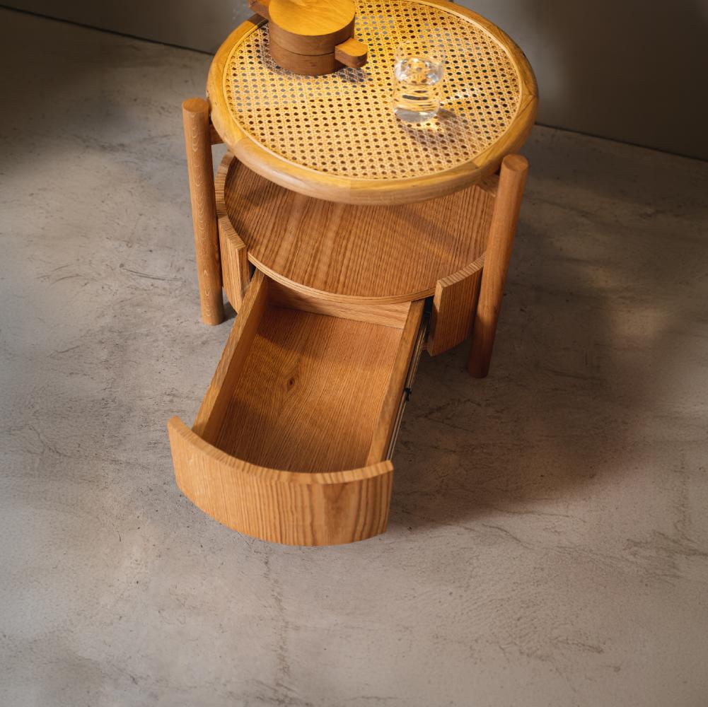 Peak Night Stand, Solid Oak Wood, Natural Oak veneer In New Condition For Sale In Ankara, TR