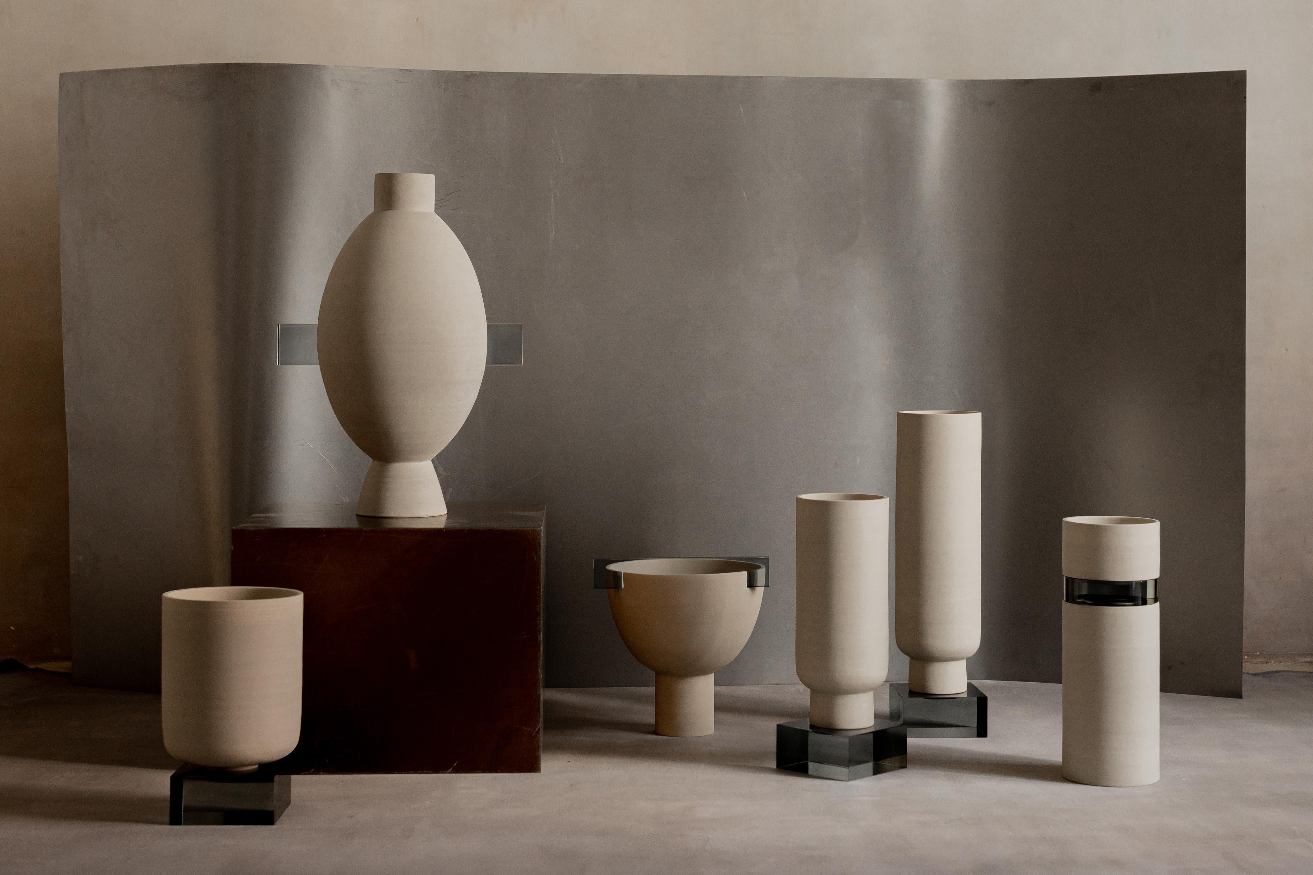 Altro Peana Model 3 Small Pink Vessel di Eter Design in vendita
