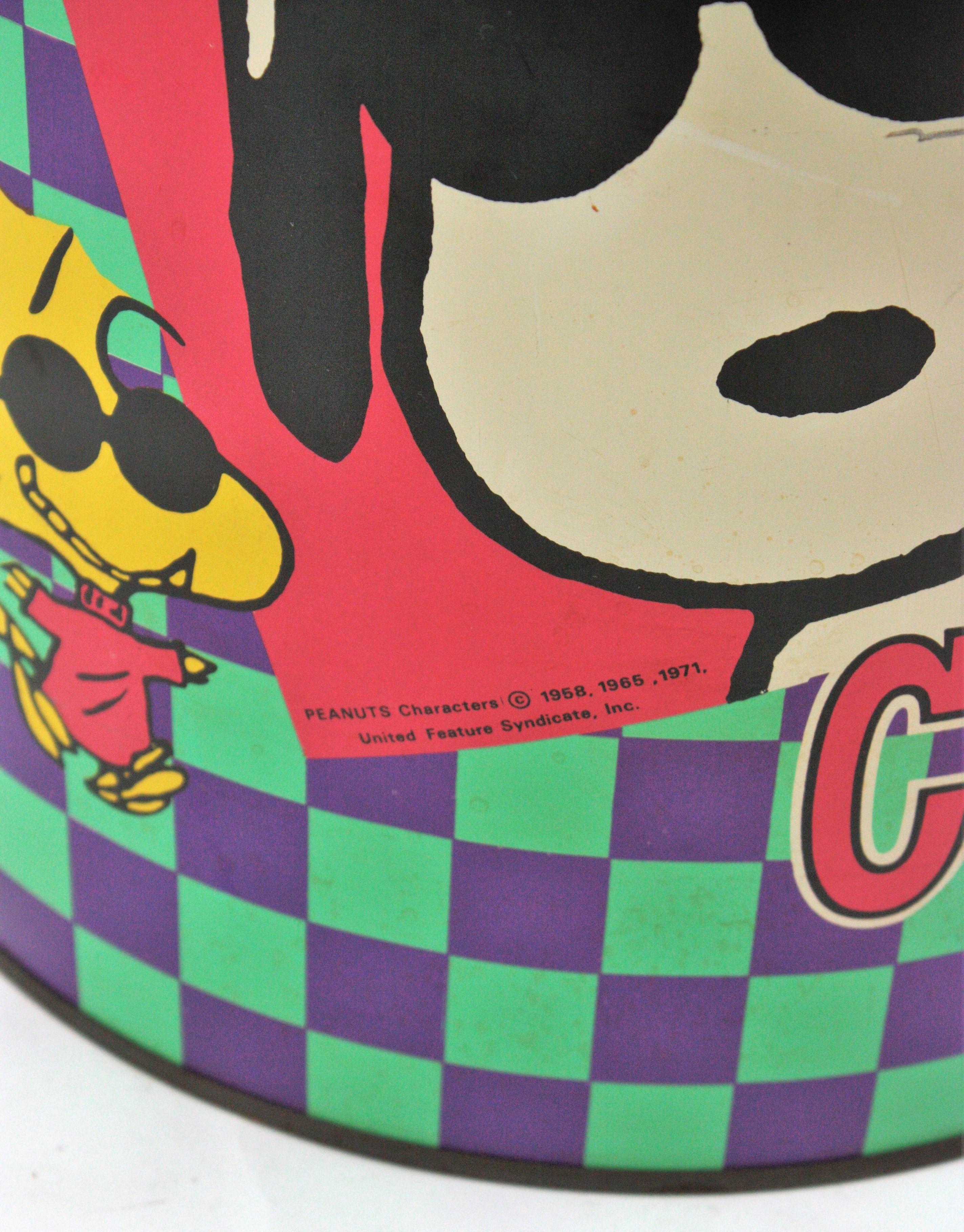 Peanuts Snoopy Joe Cool Zinnhocker oder Beistelltisch, 1970er Jahre im Angebot 5
