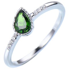 Pear 4 x 6 Emerald Green Cubic Zirconia Sterling Silver Ring