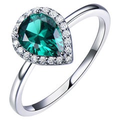 Pear 6 x 8 Shape Emerald Green Cubic Zirconia Sterling Silver Ring Pear 6 x 8 Shape Emerald Green Cubic Zirconia Sterling Silver Ring