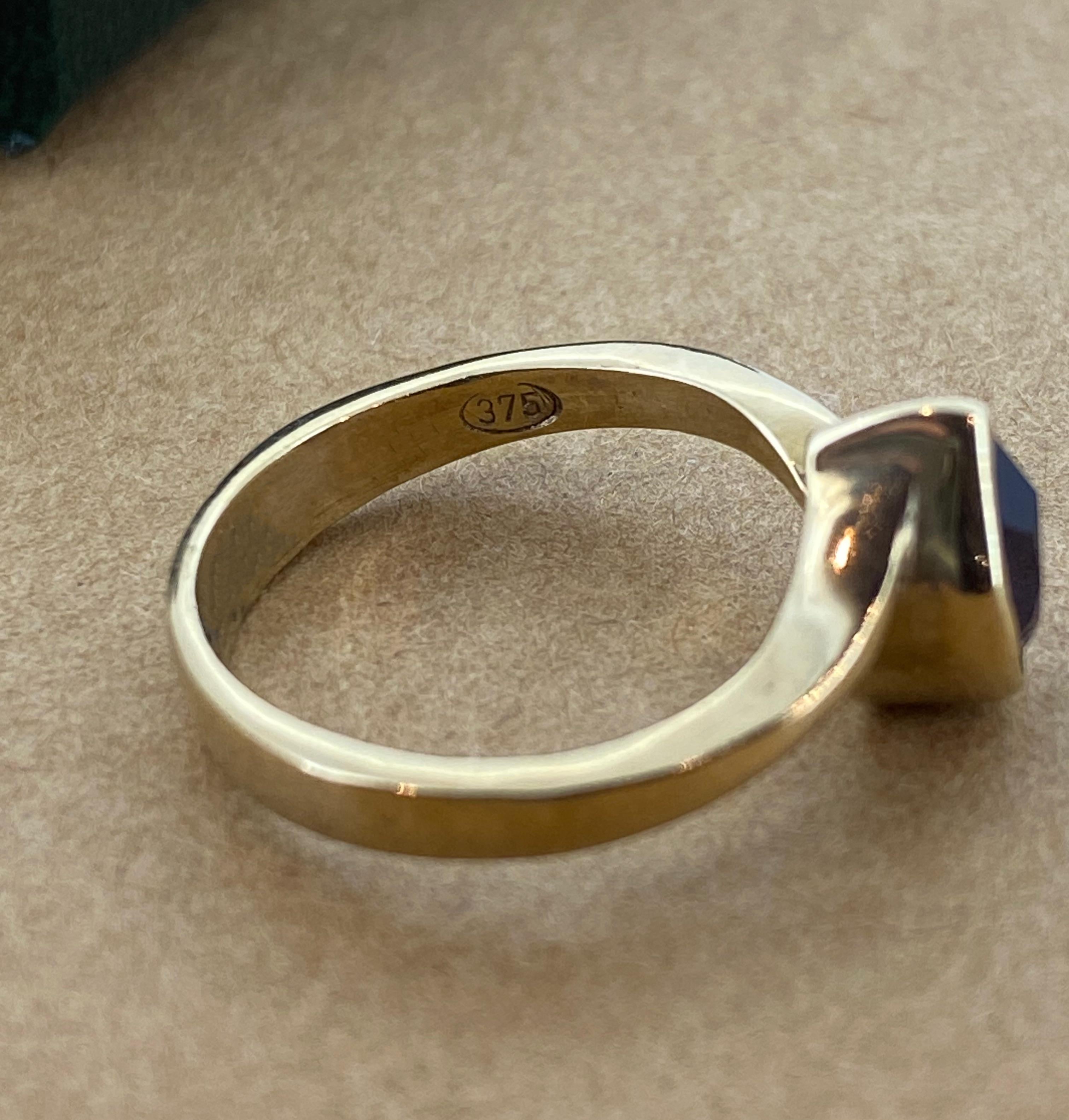 Taille poire Améthyste poire (pierre de naissance de février) Bague vintage solitaire en or jaune 9K en vente