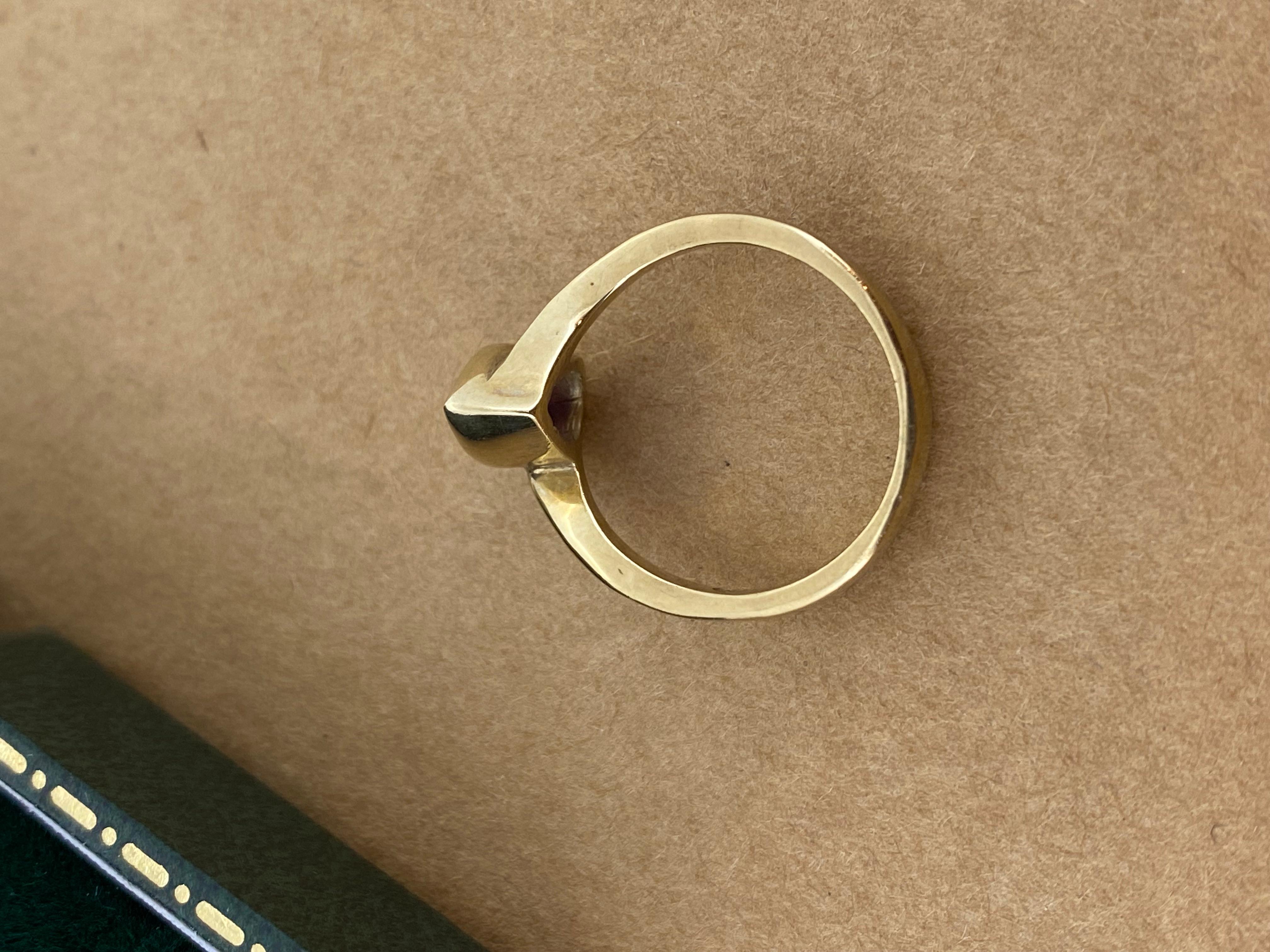 Améthyste poire (pierre de naissance de février) Bague vintage solitaire en or jaune 9K en vente 1
