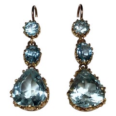 Pear and Old Cut Triple Aquamarine Drop Chandelier Earrings 18 Karat Yellow Gold