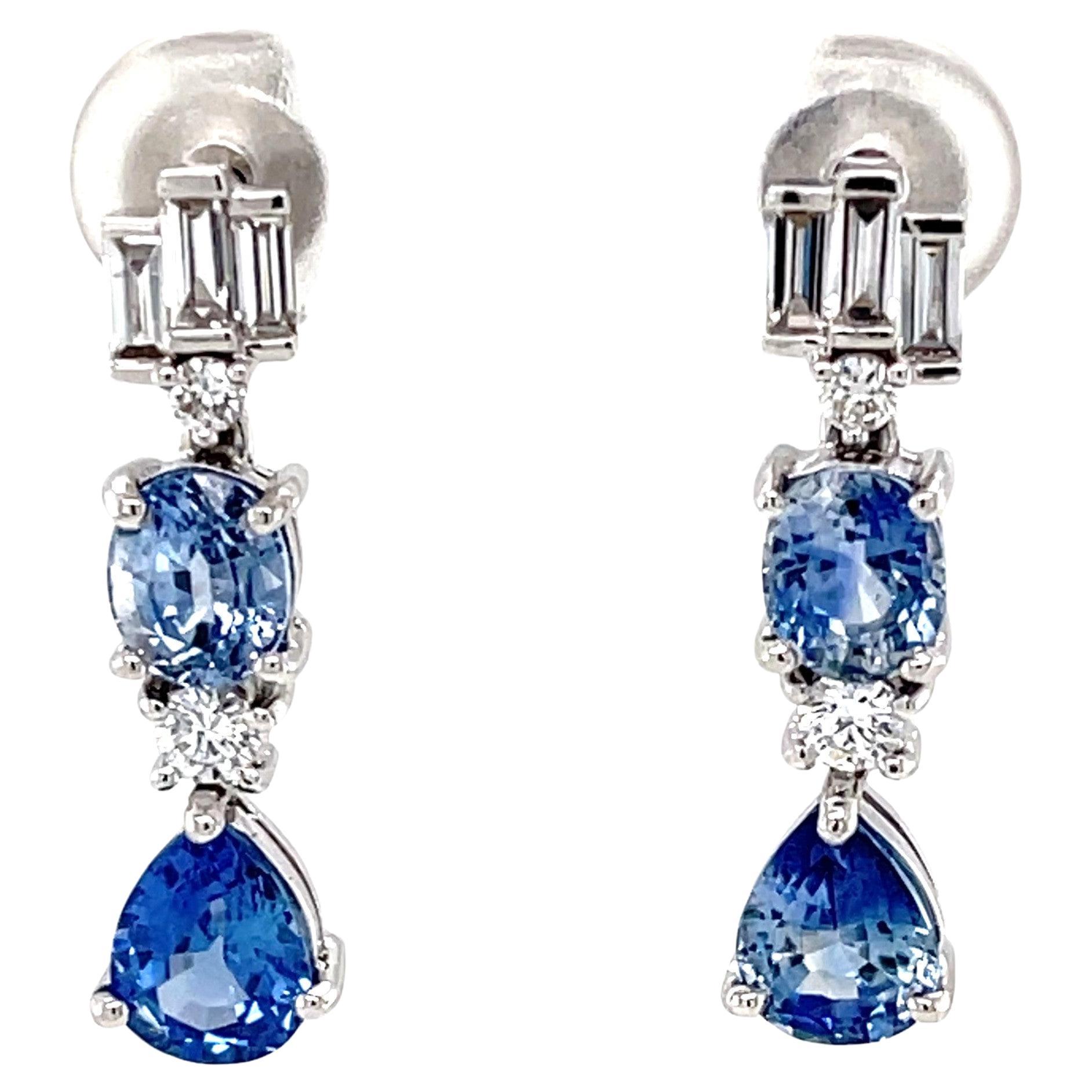 Artigiano Orecchini a forma di pera e ovale con zaffiro blu e diamante in oro bianco in vendita