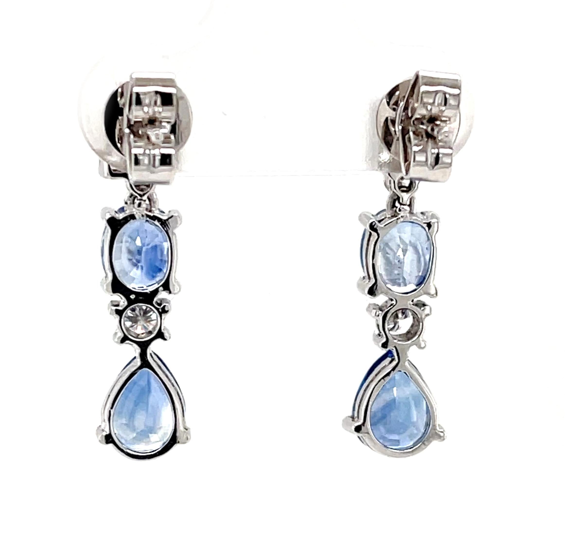Orecchini a forma di pera e ovale con zaffiro blu e diamante in oro bianco In condizioni Nuovo in vendita a Los Angeles, CA