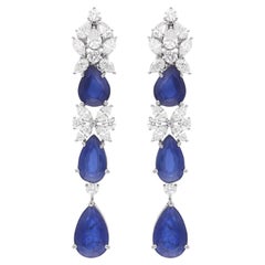 Pendants d'oreilles en or blanc 18 carats avec pierres précieuses bleues en poire et diamants, fabrication artisanale