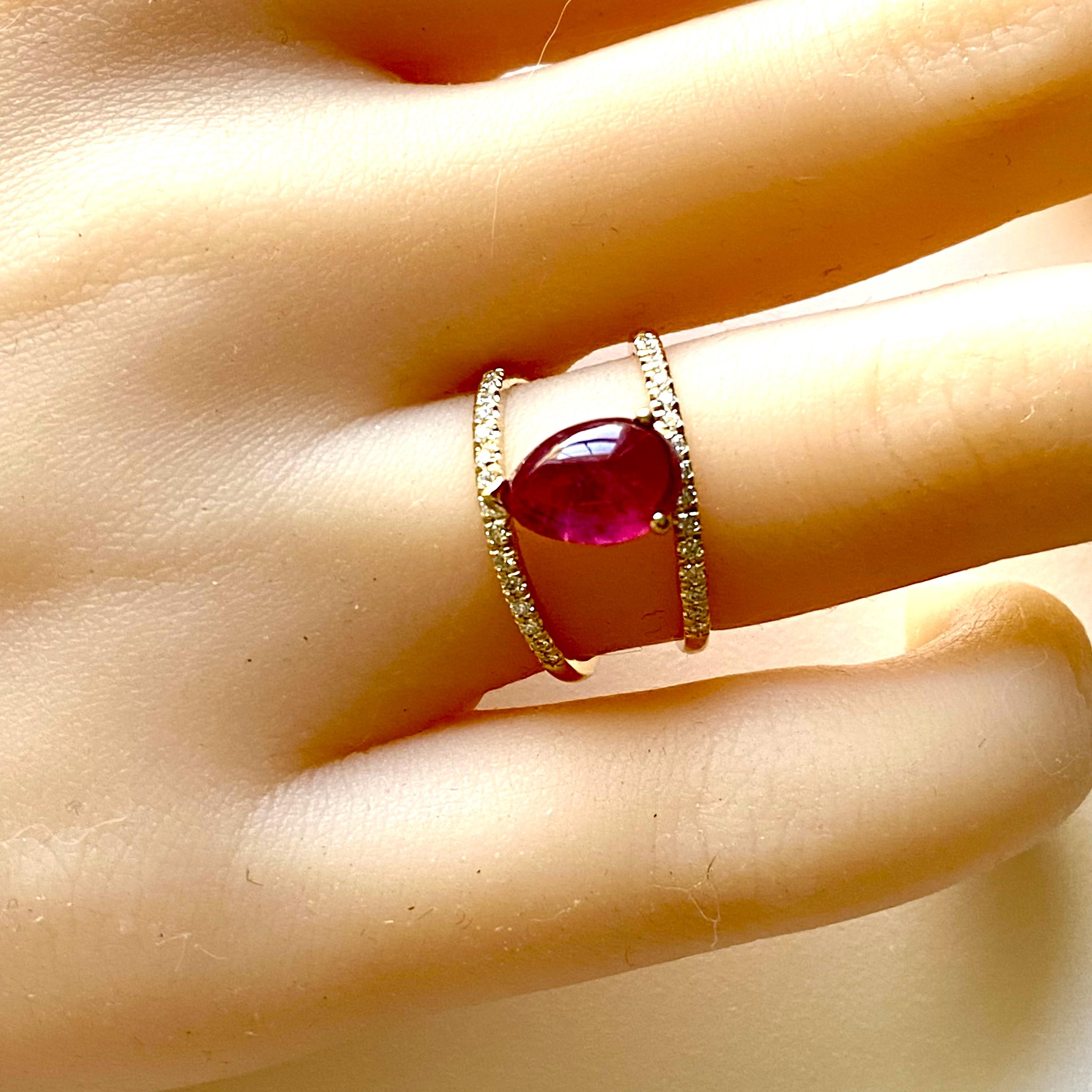 Contemporary Pear Cabochon Burma Ruby Diamond 3.20 Carat Split Double Shank Gold Ring Size 6 For Sale