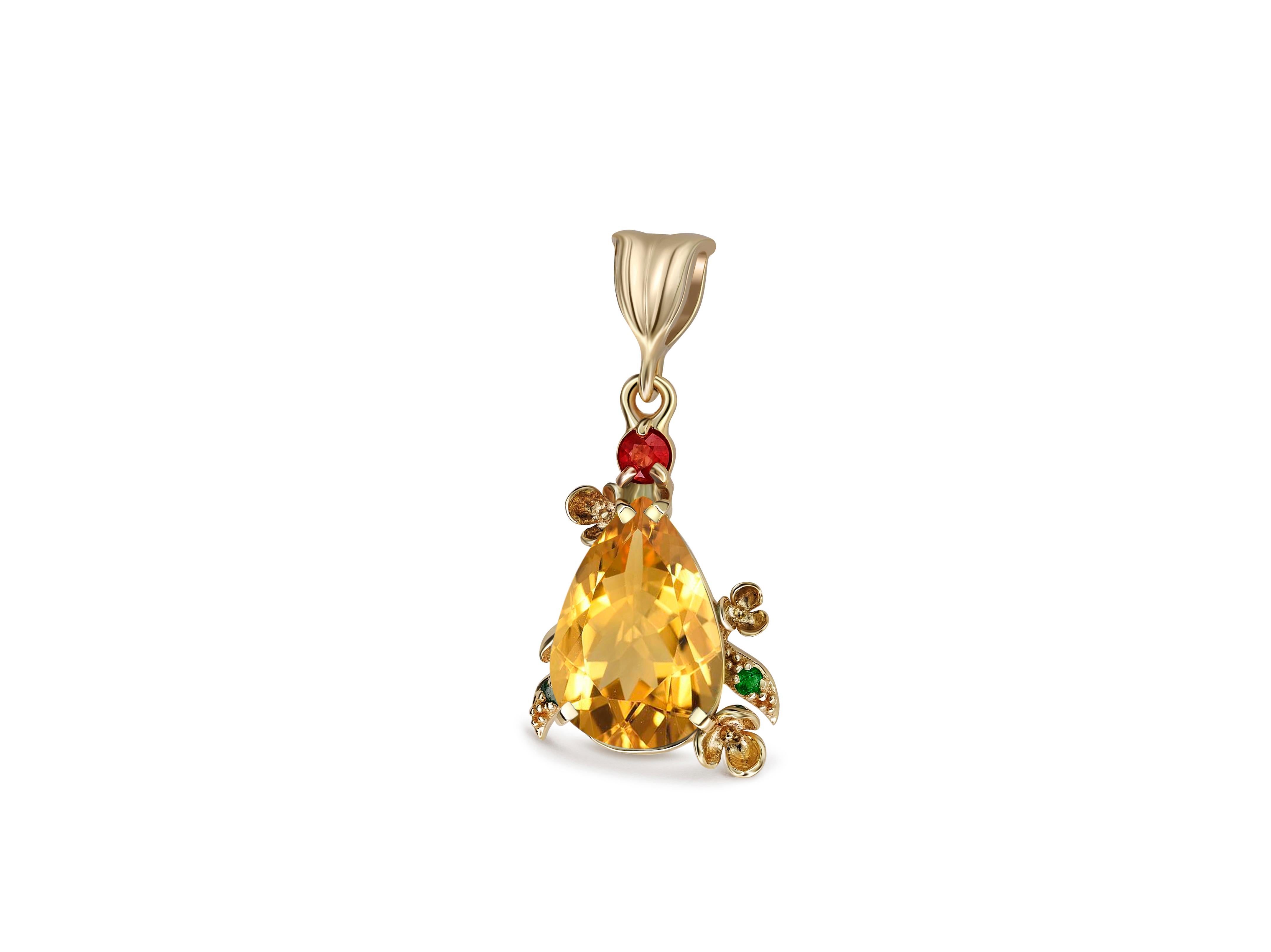 Pear Cut Pear Citrine Pendant in 14 Karat Gold, Flower Design Pendant For Sale