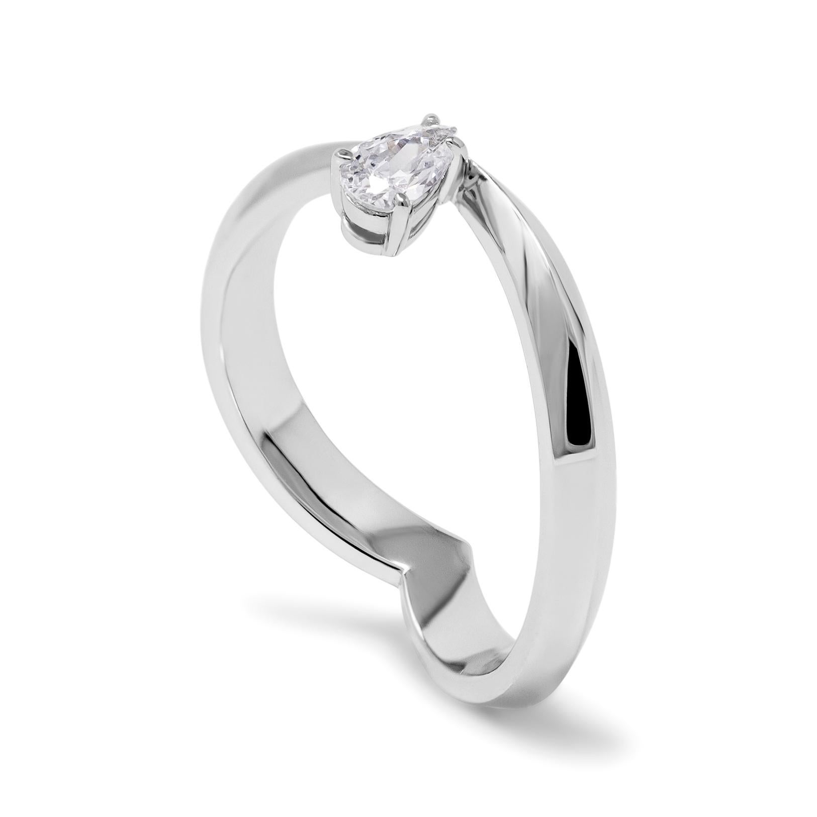 For Sale:  GIA Certified 0.22 Carat Pear-Cut White Diamond Platinum Tear Drop Ring 3