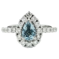 Pear Cut 1.19 total Carat weight Aquamarine and Diamond 18k White Gold Ring