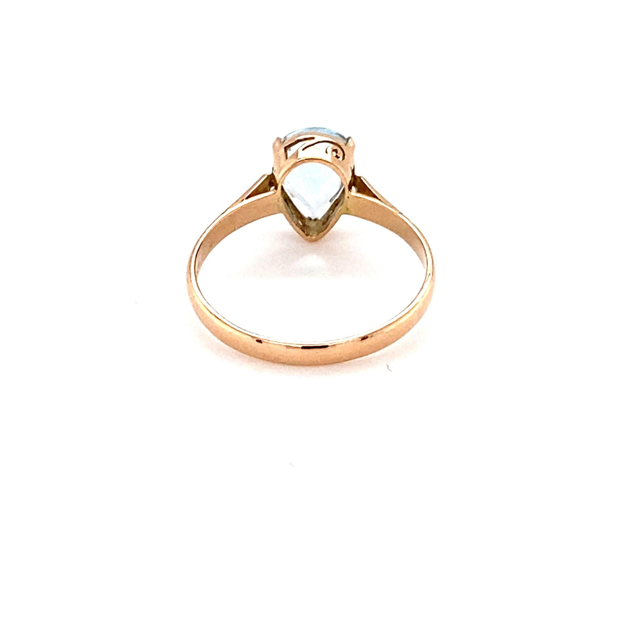 Pear Cut Aquamarine Yellow Gold Solitaire Ring For Sale 8