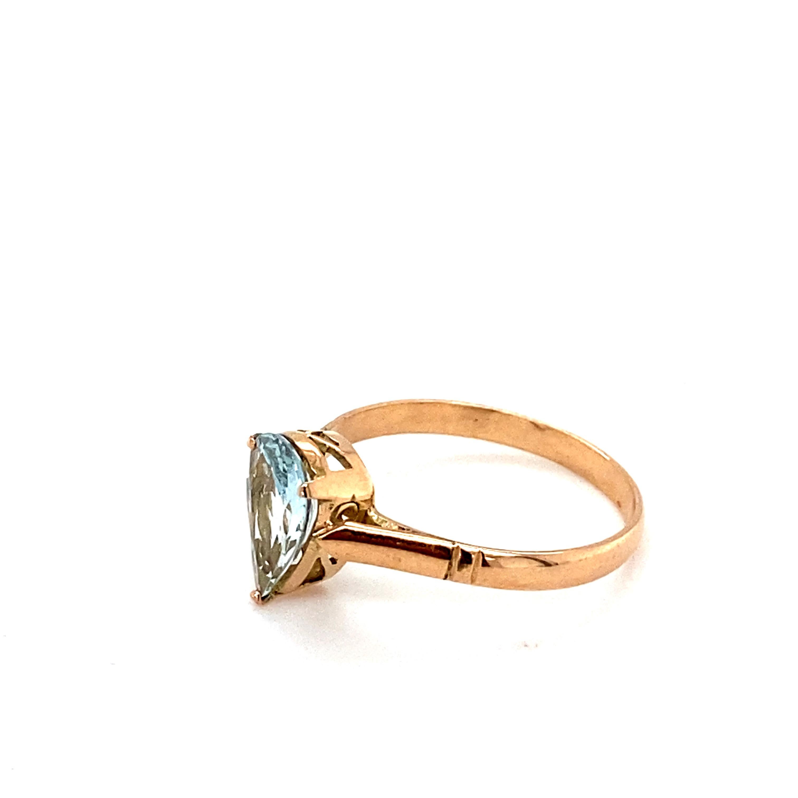 Pear Cut Aquamarine Yellow Gold Solitaire Ring For Sale 4